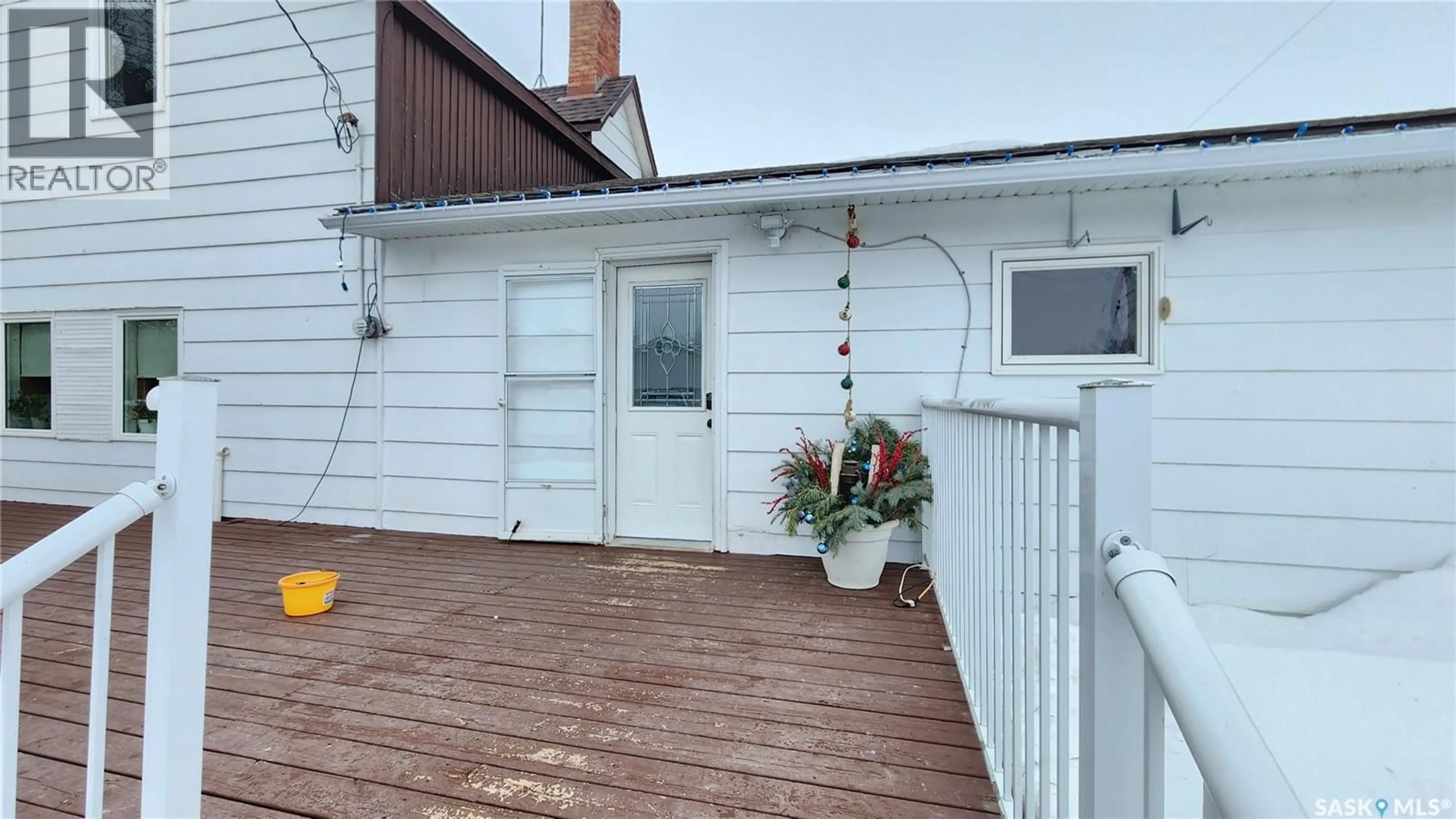 Patio, street for 24 RAILWAY AVENUE, Meota Rm No.468 Saskatchewan S9A2X4