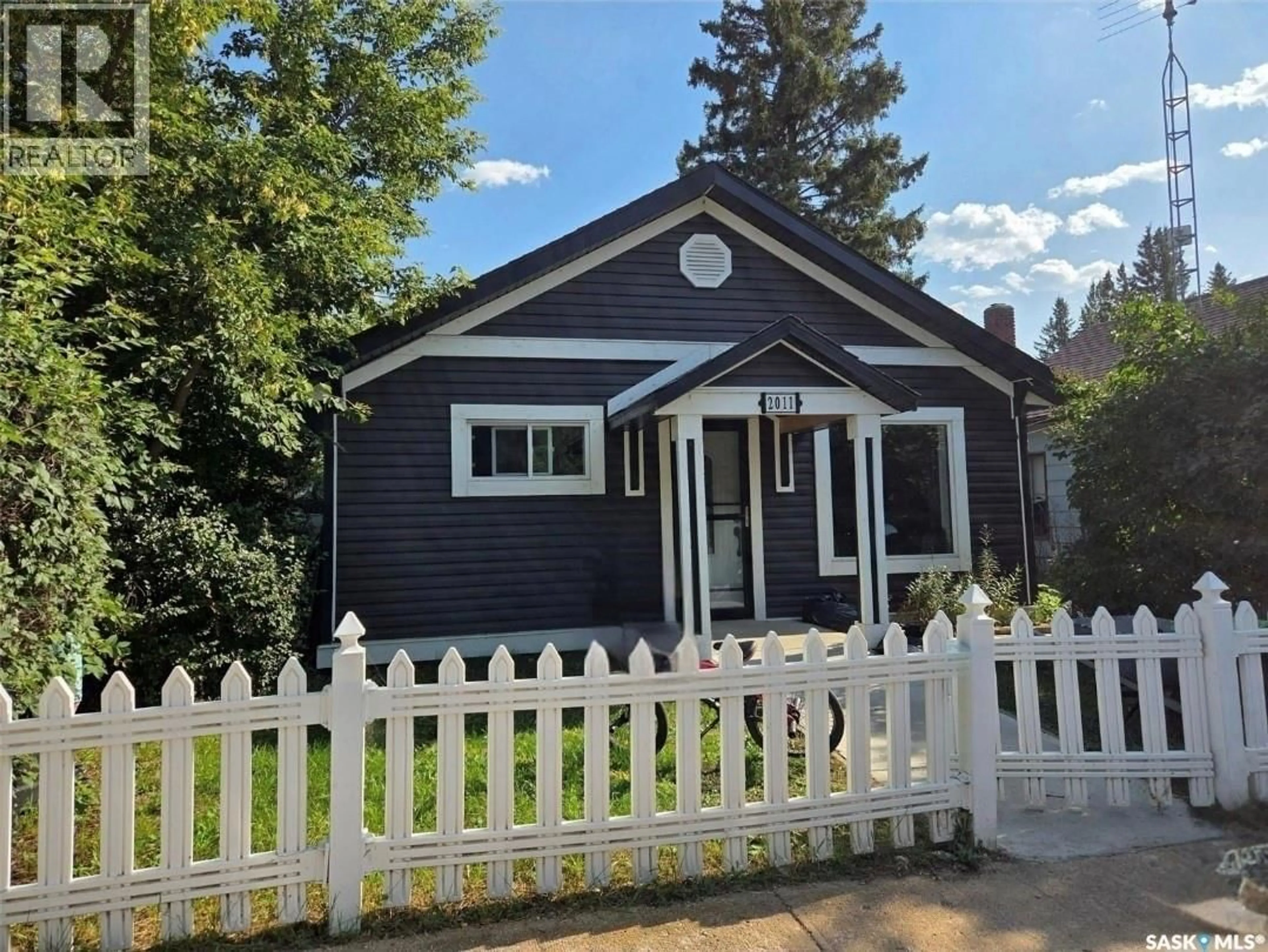 Home with vinyl exterior material, street for 2011 MAIN STREET, Edam Saskatchewan S0M0V0