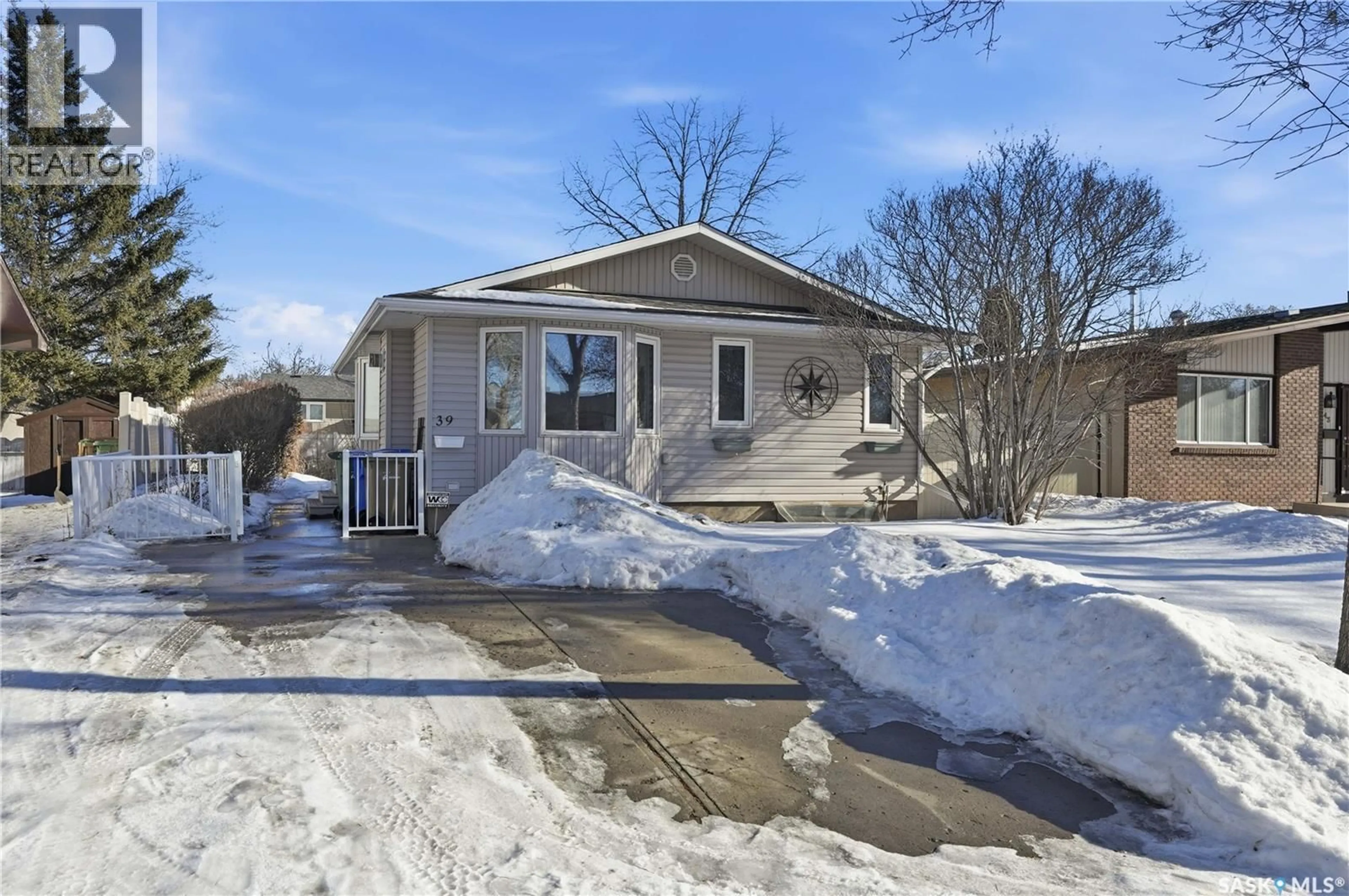 Unknown for 39 PEART CRESCENT, Regina Saskatchewan S4N4R4