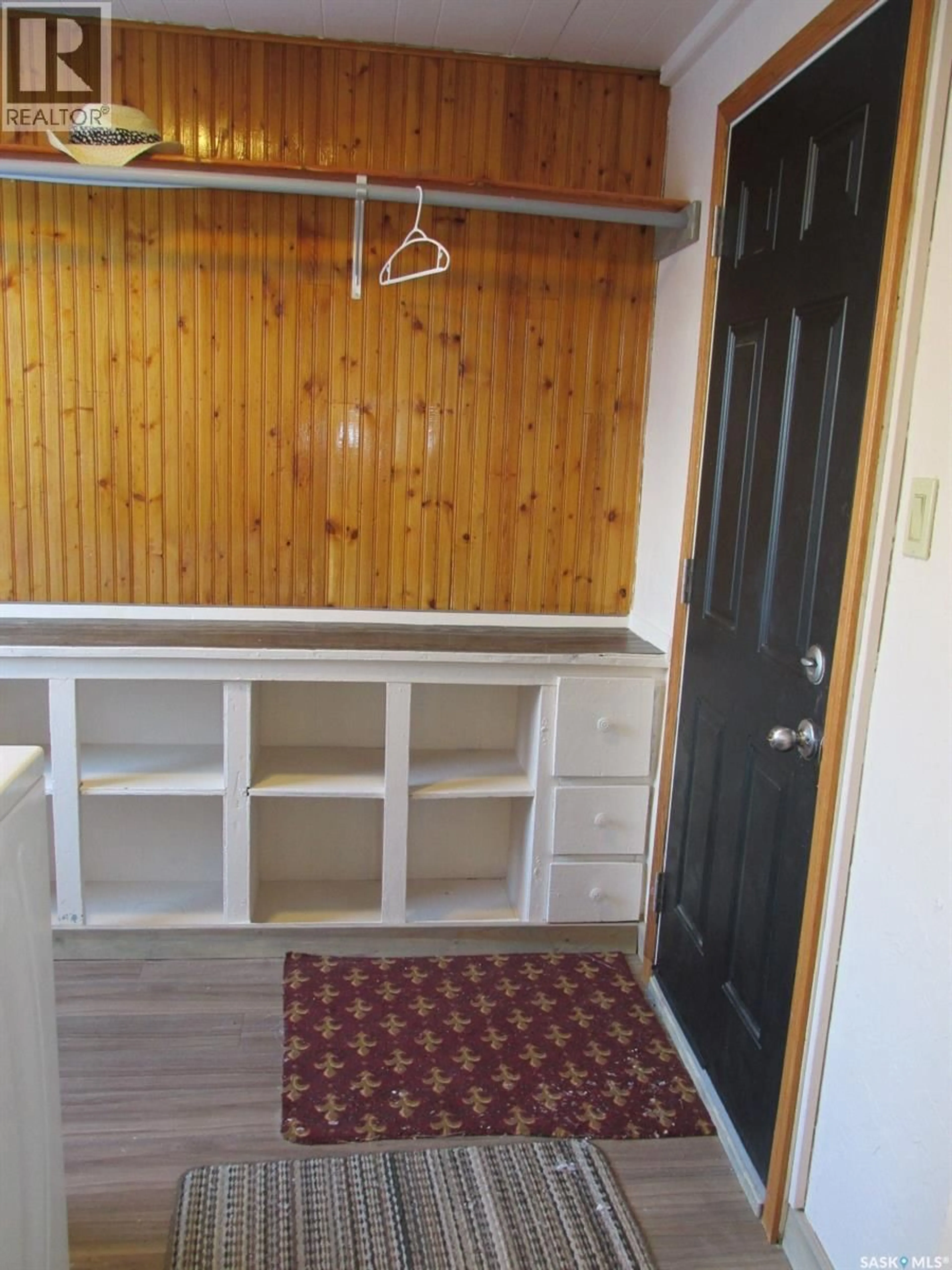 Storage room or clothes room or walk-in closet for 901 2ND STREET, Nipawin Saskatchewan S0E1E0