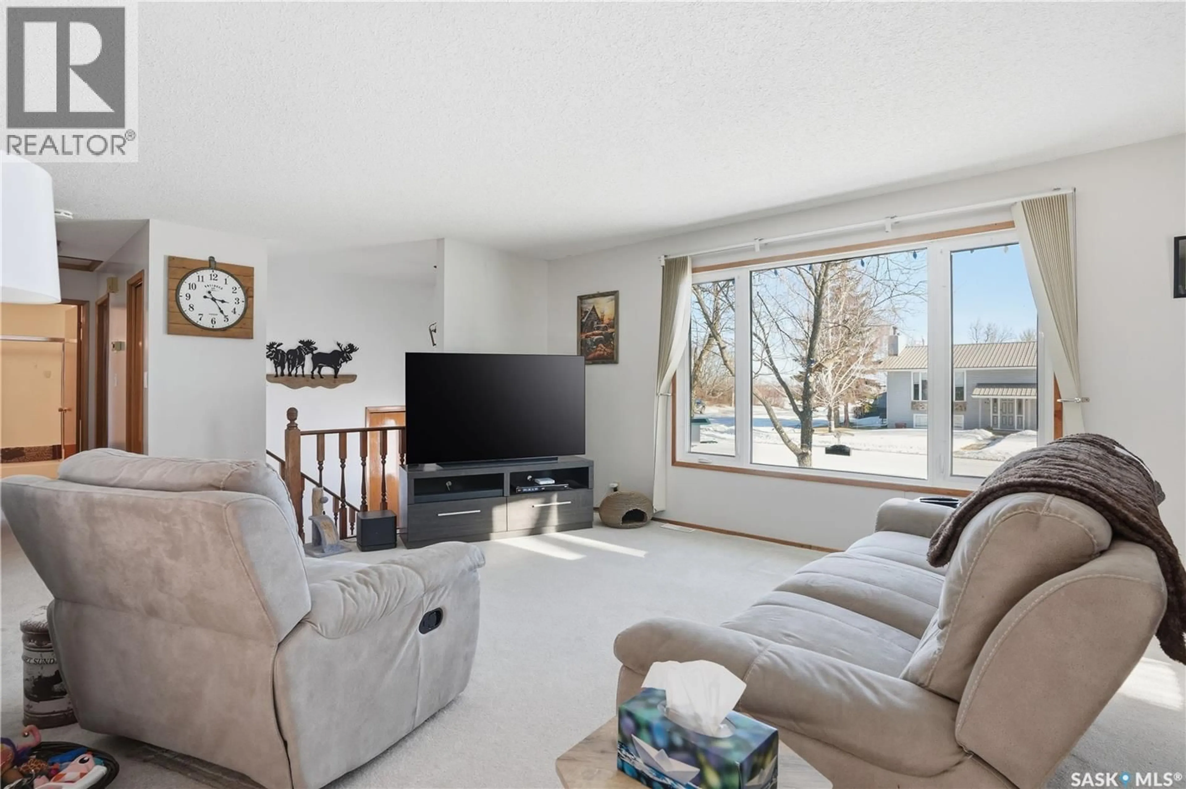 Living room with furniture, unknown for 70 CREELMAN STREET, Fillmore Saskatchewan S0G1N0