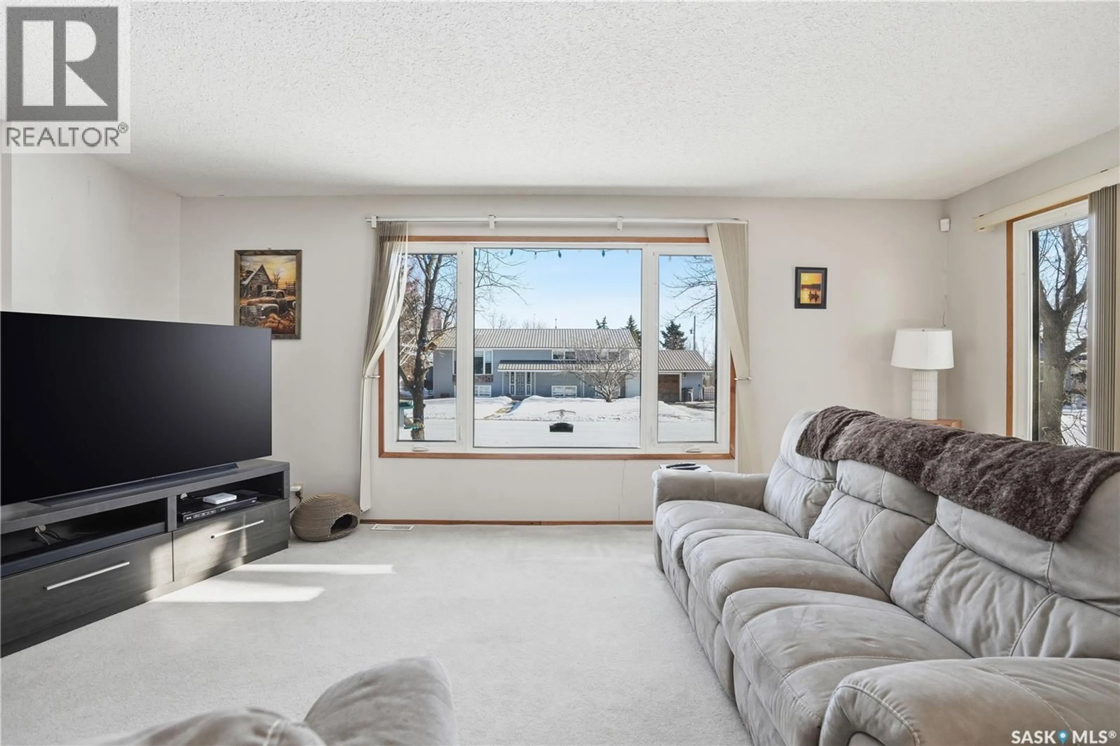 Living room with furniture, unknown for 70 CREELMAN STREET, Fillmore Saskatchewan S0G1N0