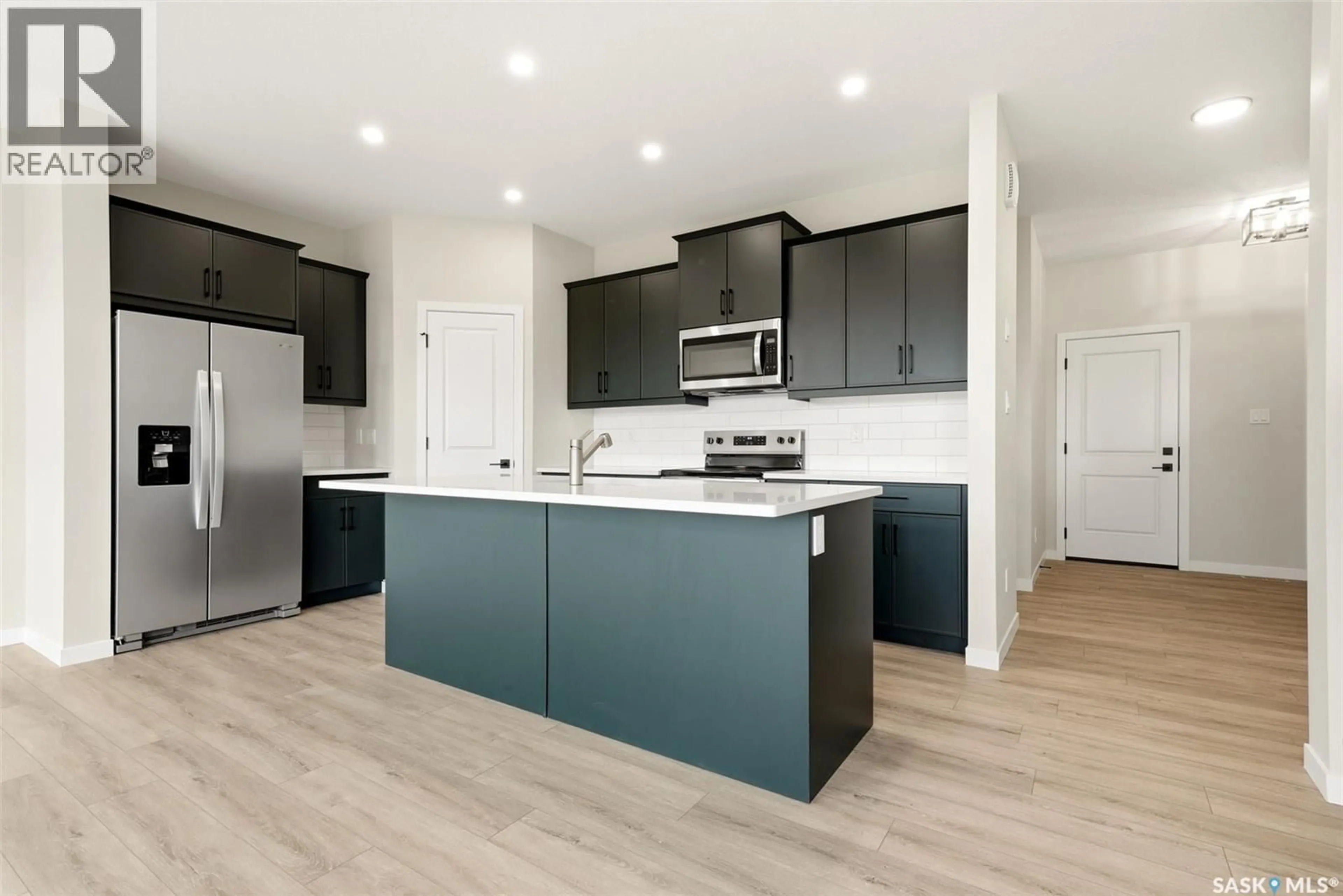 Open concept kitchen, unknown for 3252 FAVEL DRIVE, Regina Saskatchewan S4V4B3