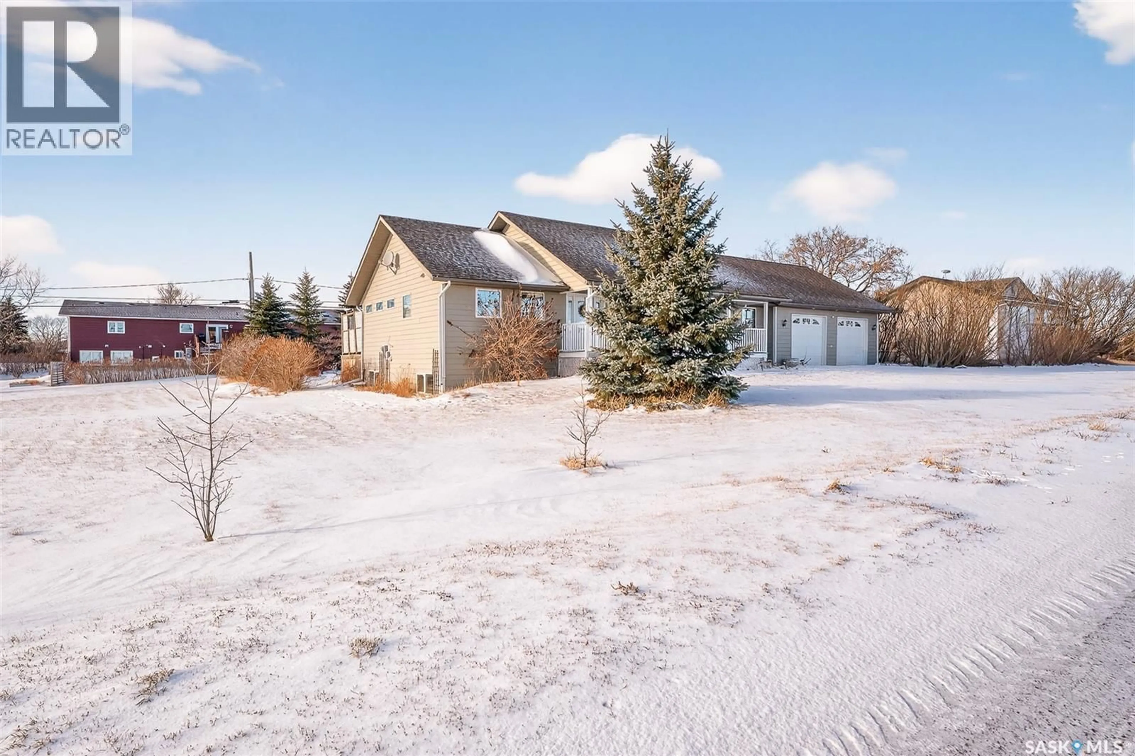 A pic from outside/outdoor area/front of a property/back of a property/a pic from drone, unknown for 312 MICHAEL STREET, Mortlach Saskatchewan S0H3E0