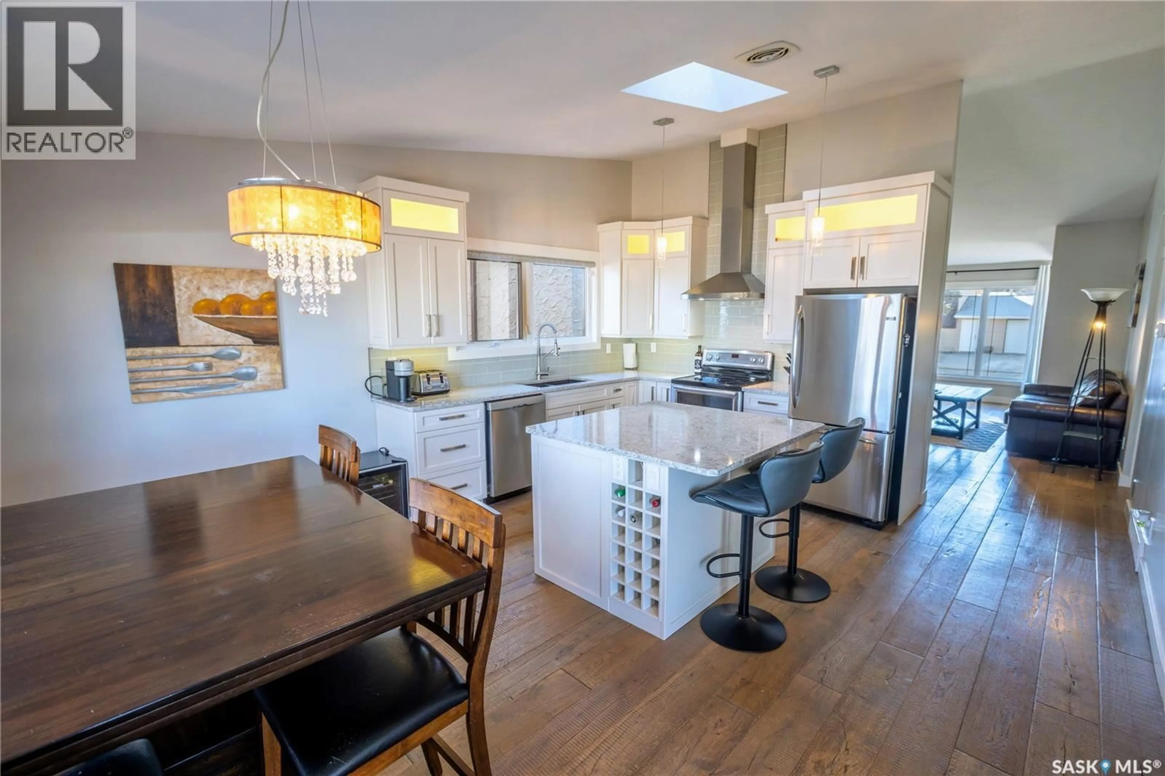 Open concept kitchen, unknown for 1612 DUNN STREET, Moose Jaw Saskatchewan S6H7B1