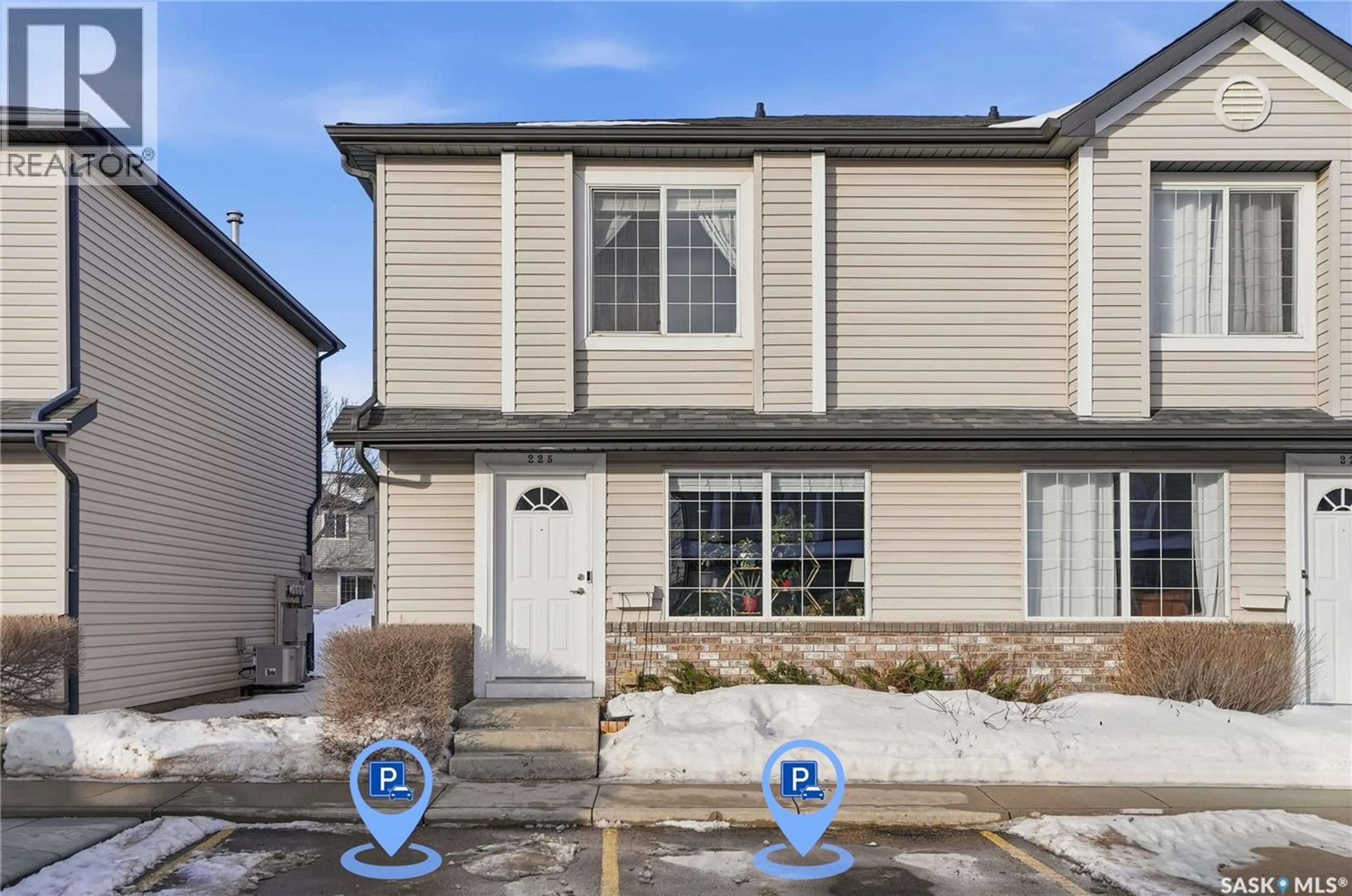 Home with vinyl exterior material, street for 670 - 225 KENDERDINE ROAD, Saskatoon Saskatchewan S7N4W4