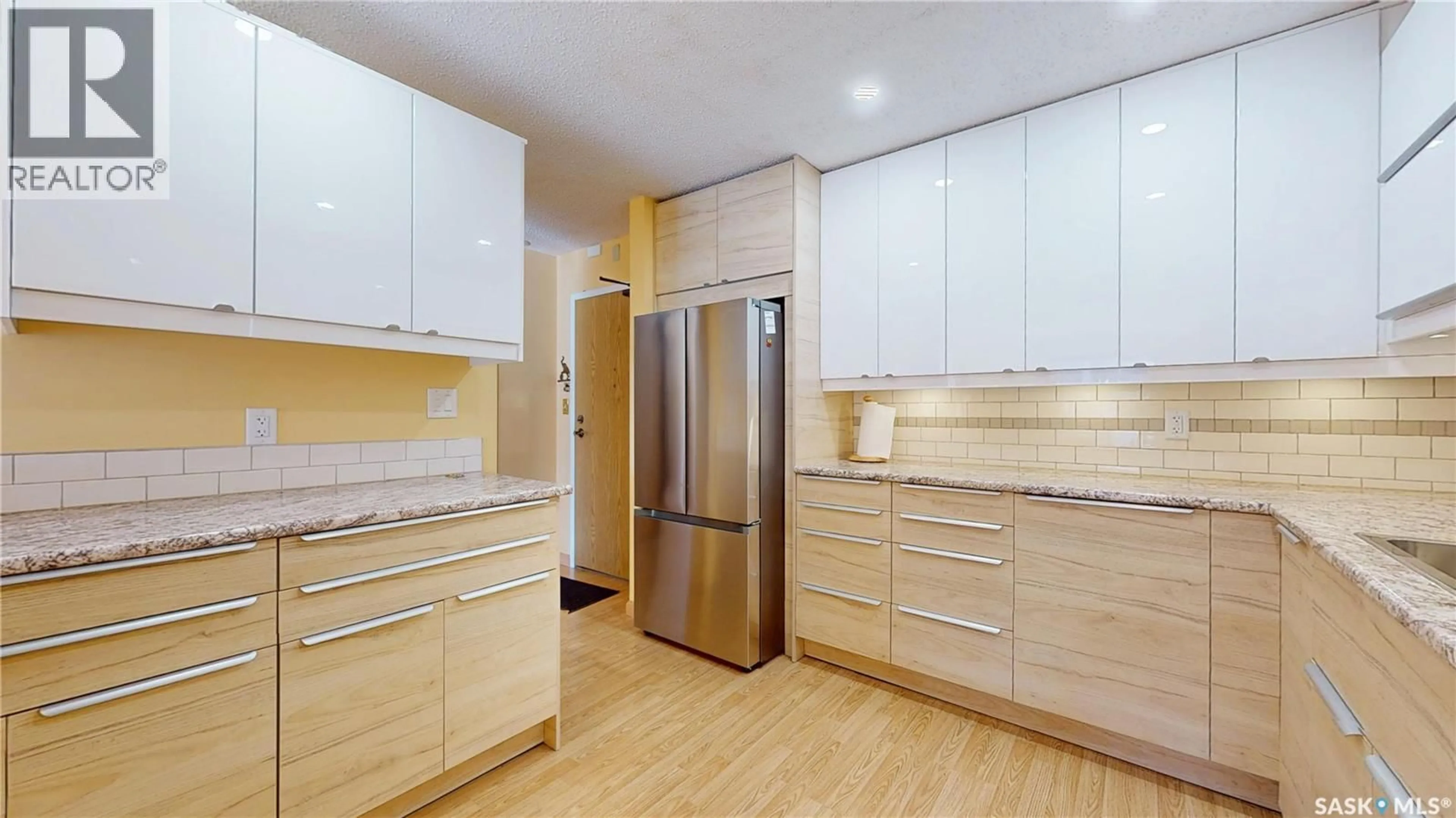 Unknown for 2727 VICTORIA STREET, Regina Saskatchewan S4T1K4