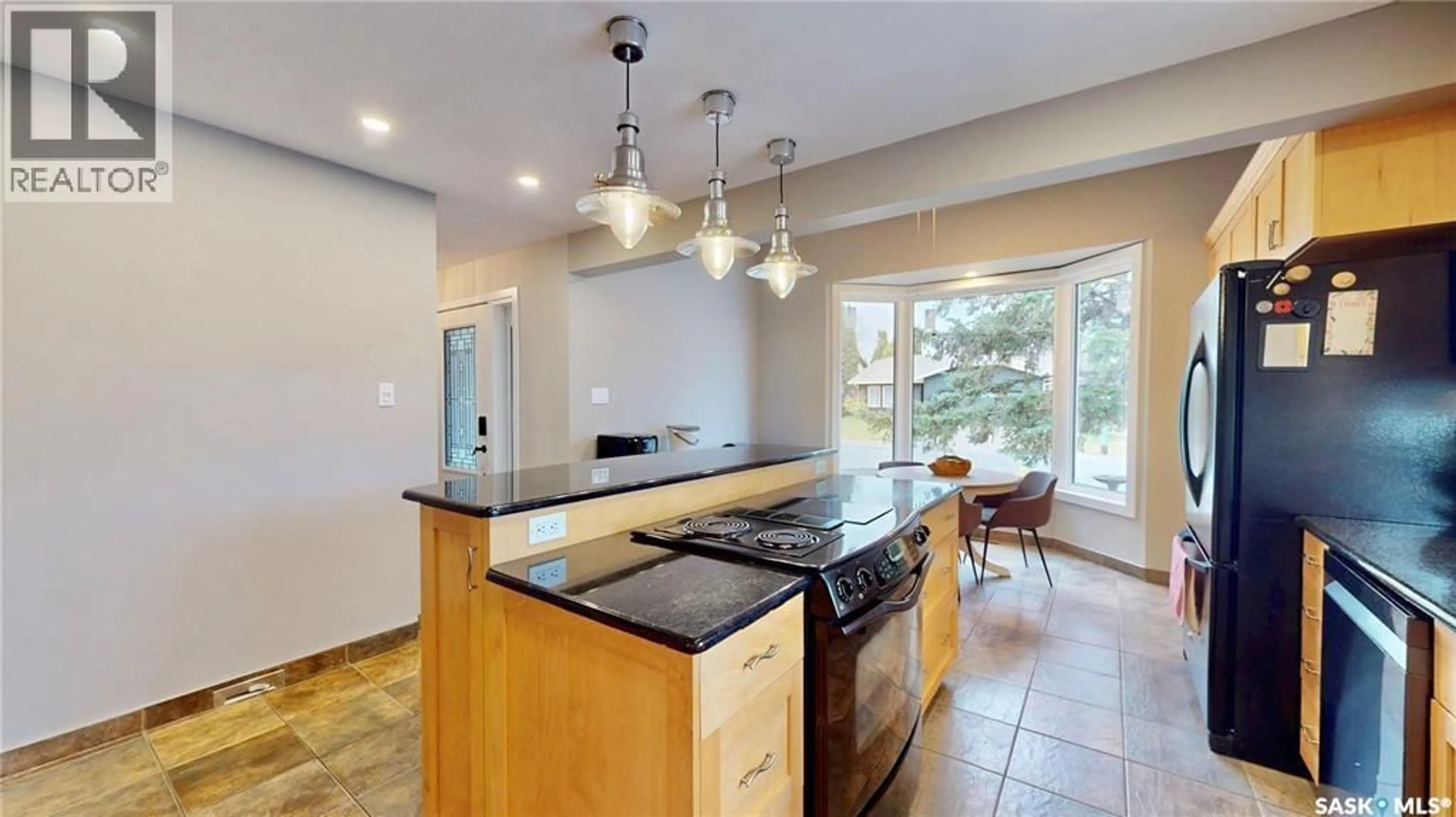 Open concept kitchen, ceramic/tile floor for 3355 WESTMINSTER ROAD, Regina Saskatchewan S4V1A7