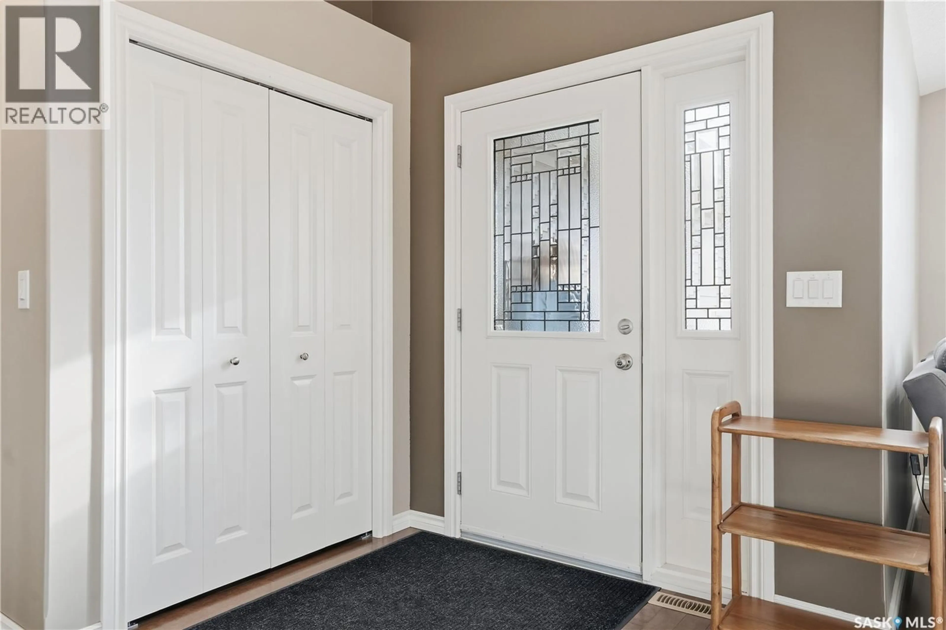 Indoor entryway for 1001 OTTERLOO STREET, Indian Head Saskatchewan S0G2K0