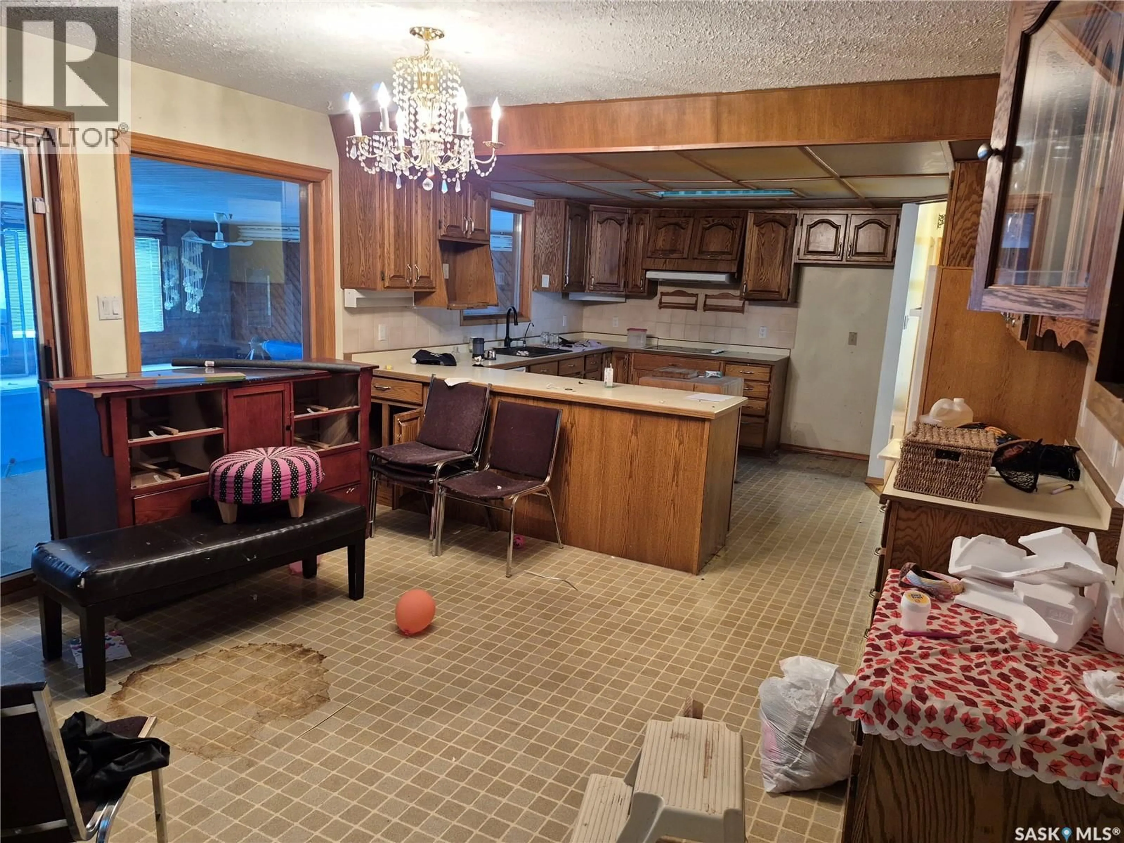 Open concept kitchen, unknown for 205 RAILWAY AVENUE, Marcelin Saskatchewan S0J1R0