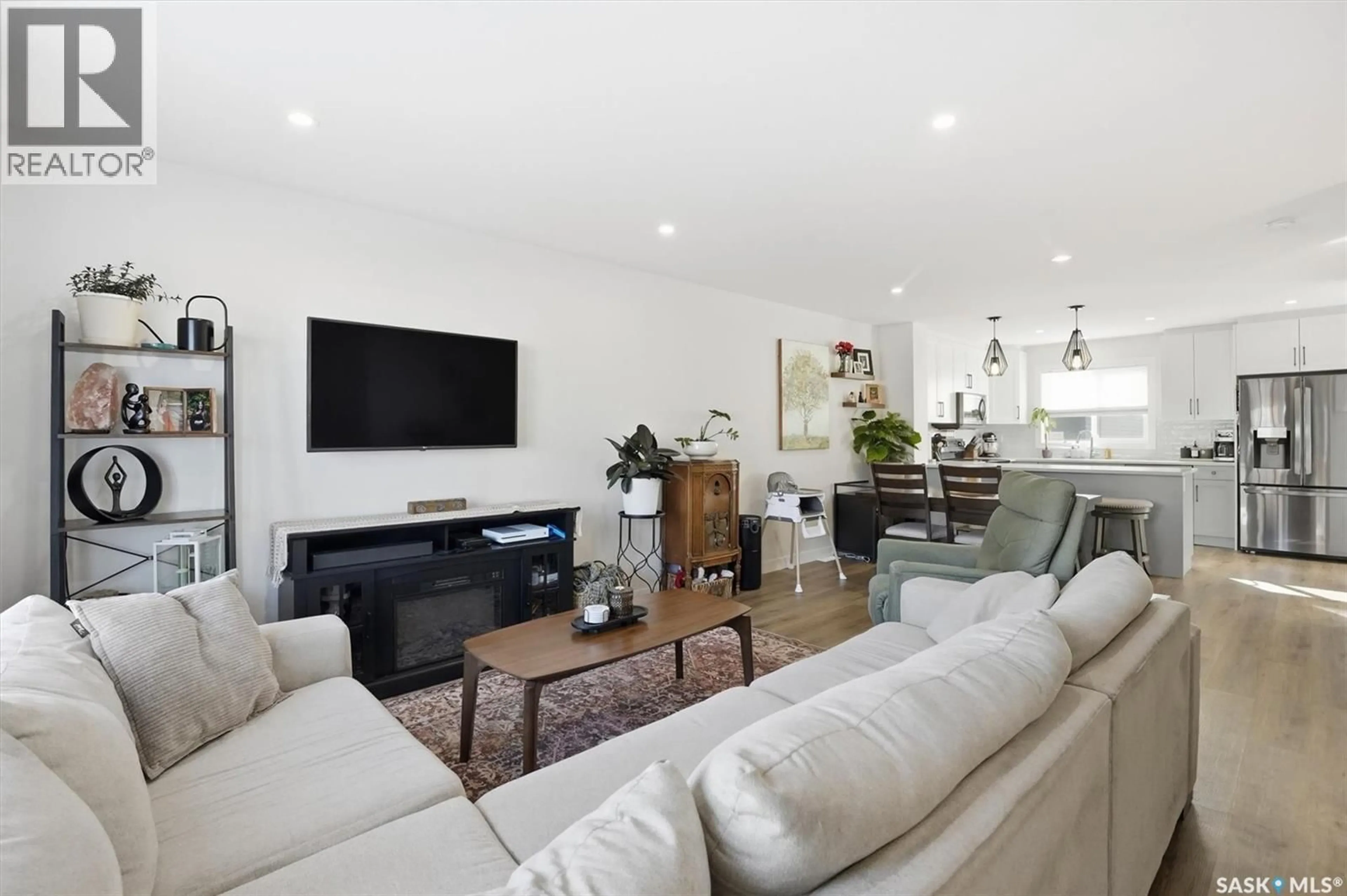 Living room with furniture, unknown for 110 WESTFIELD ROAD, Saskatoon Saskatchewan S7V0Z8