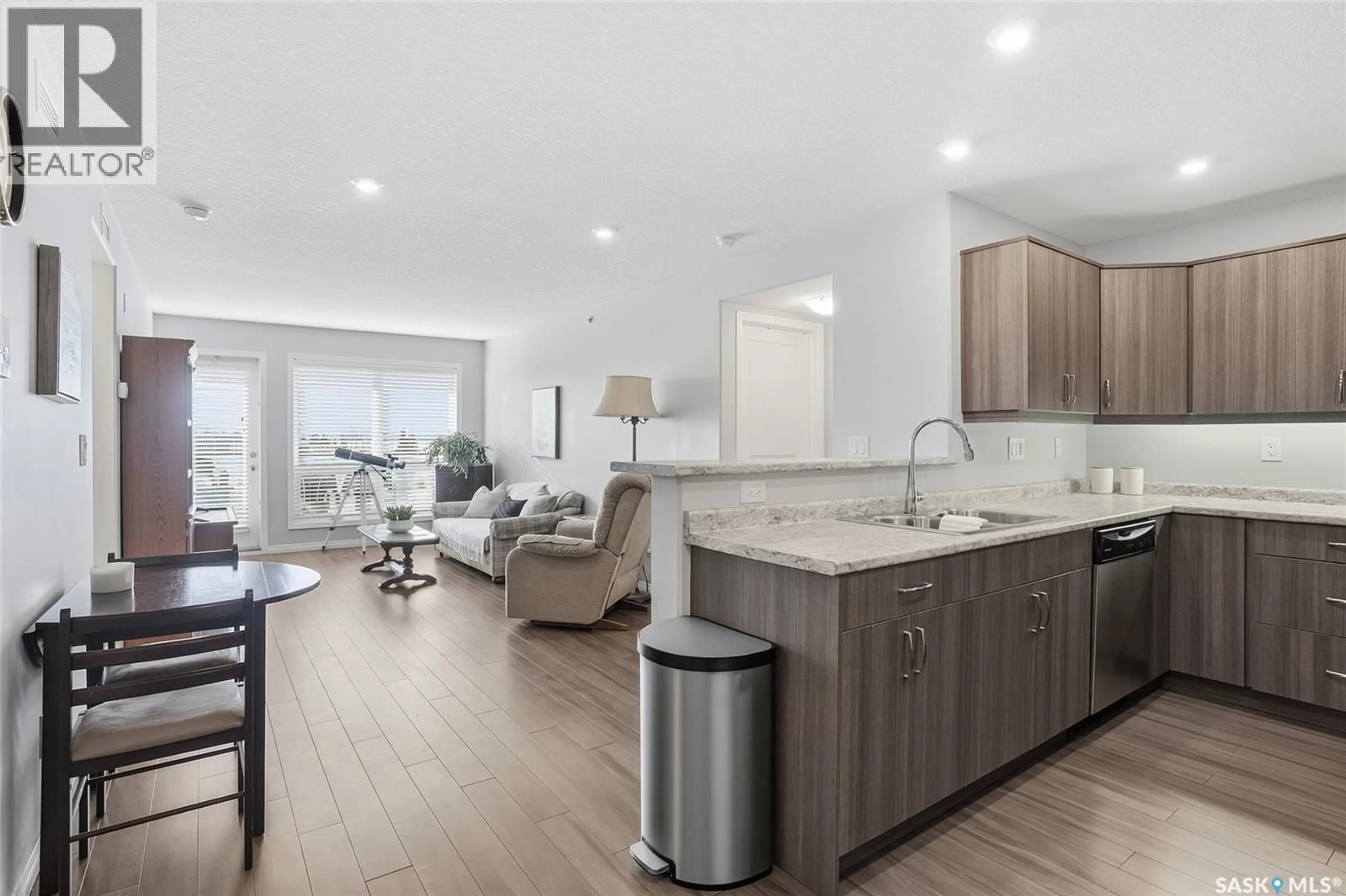 Open concept kitchen, unknown for 915 - 316 KRISTJANSON ROAD, Saskatoon Saskatchewan S7S0B1