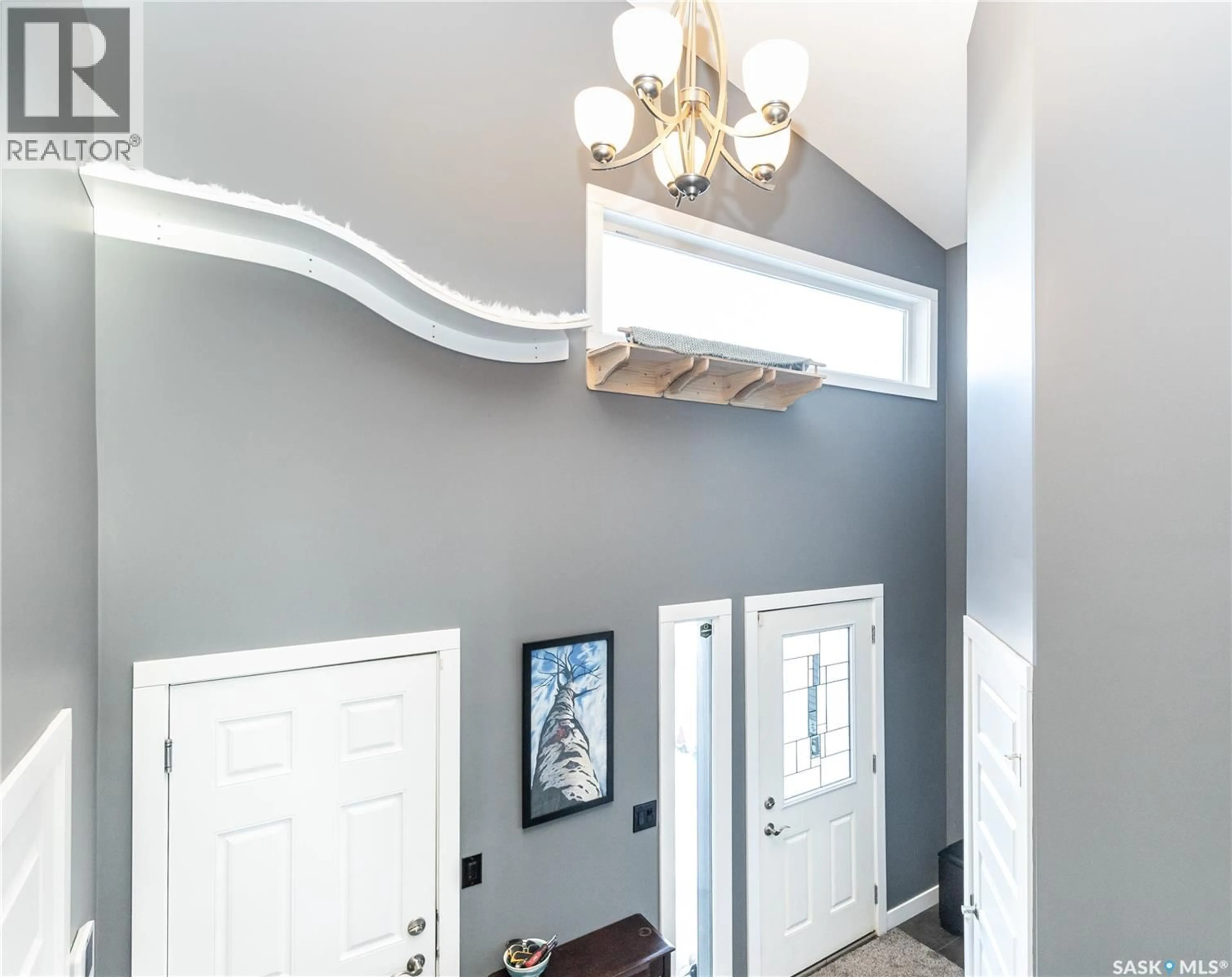 Indoor entryway for 907 WERSCHNER CRESCENT, Saskatoon Saskatchewan S7V0G7