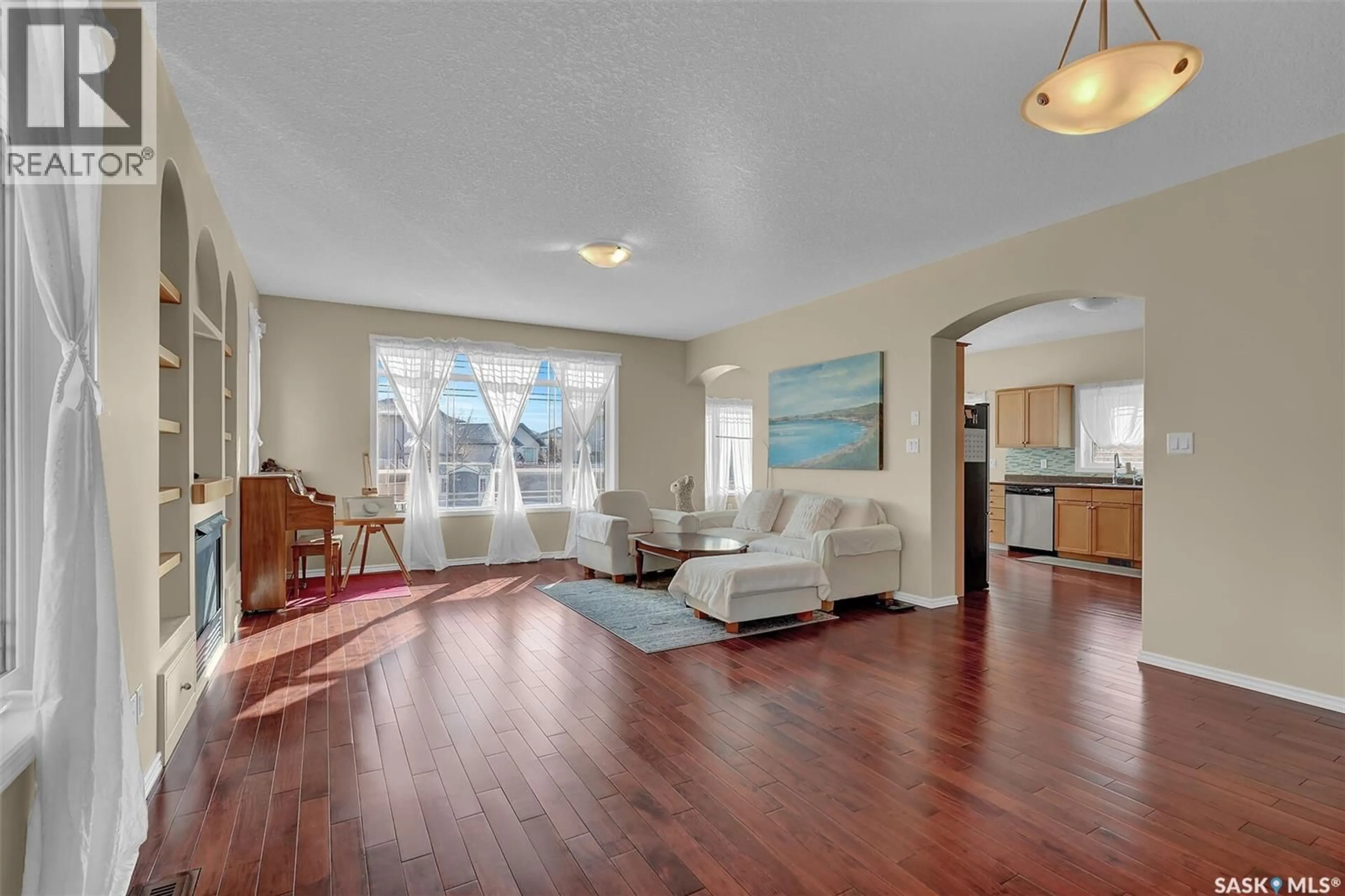 Living room with furniture, unknown for 7331 WASCANA COVE PLACE, Regina Saskatchewan S4V3G2