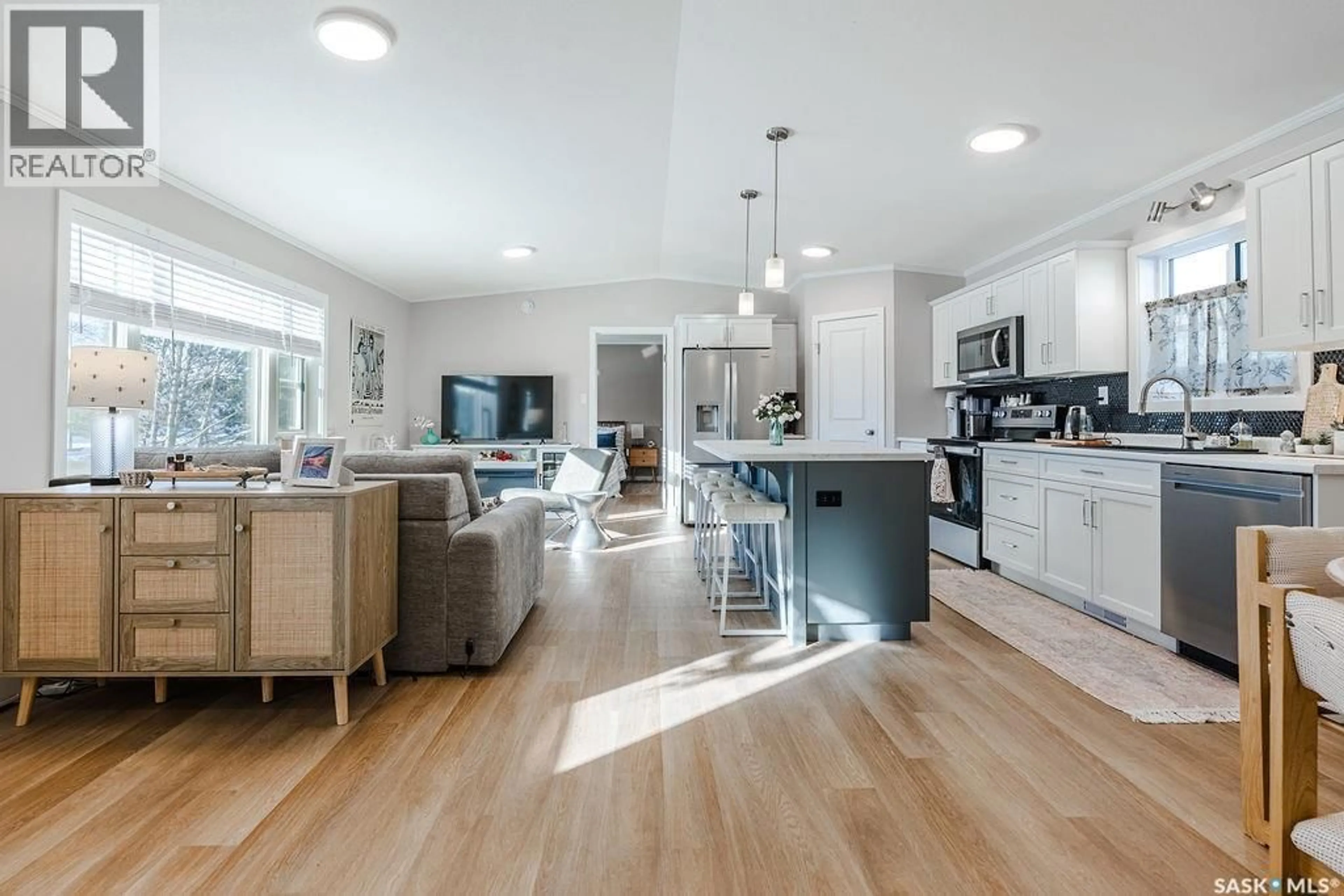 Open concept kitchen, unknown for 3605 PARKDALE ROAD, Saskatoon Saskatchewan S7H5R5