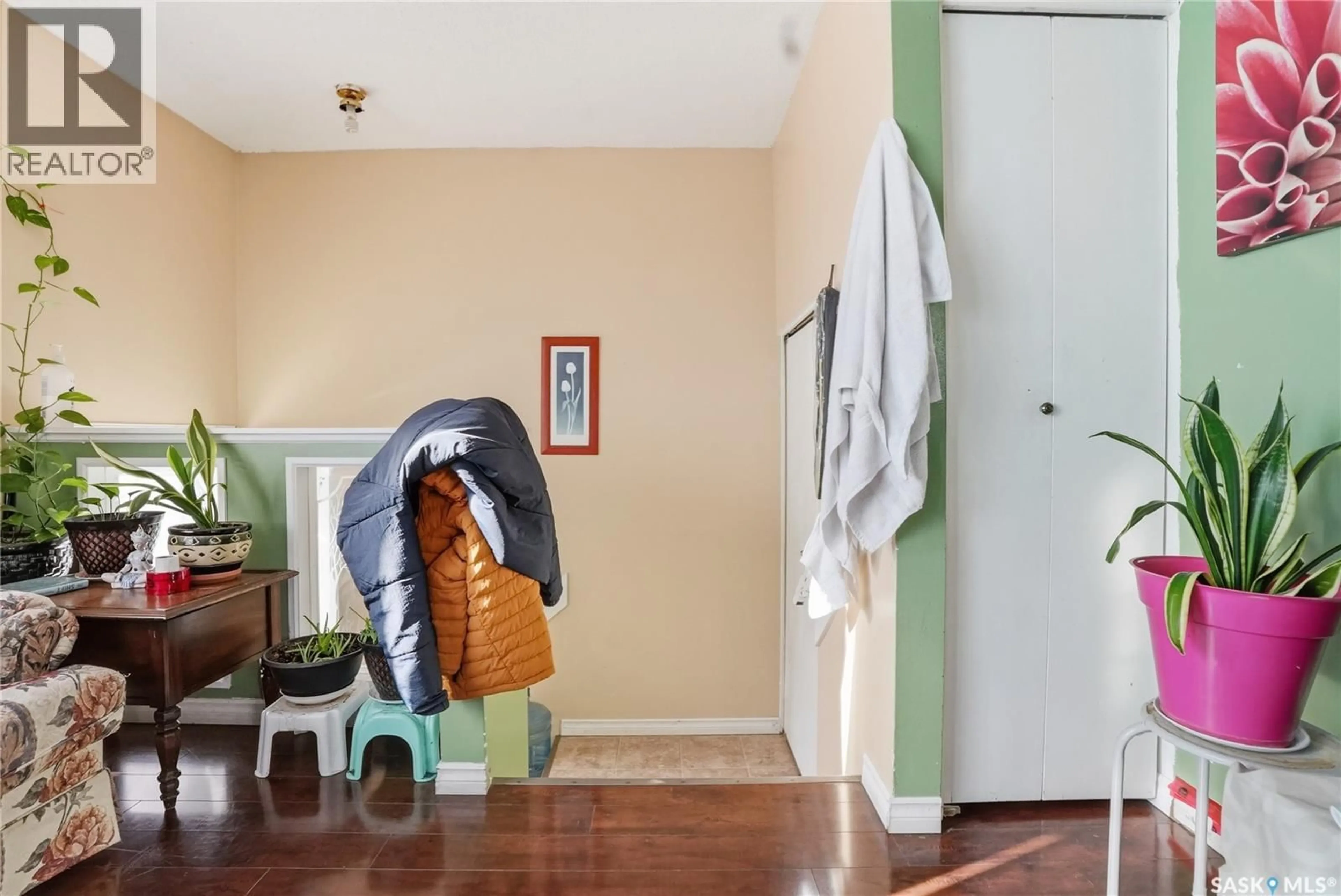 Unknown for 3523 TAYLOR STREET, Saskatoon Saskatchewan S7H5H2