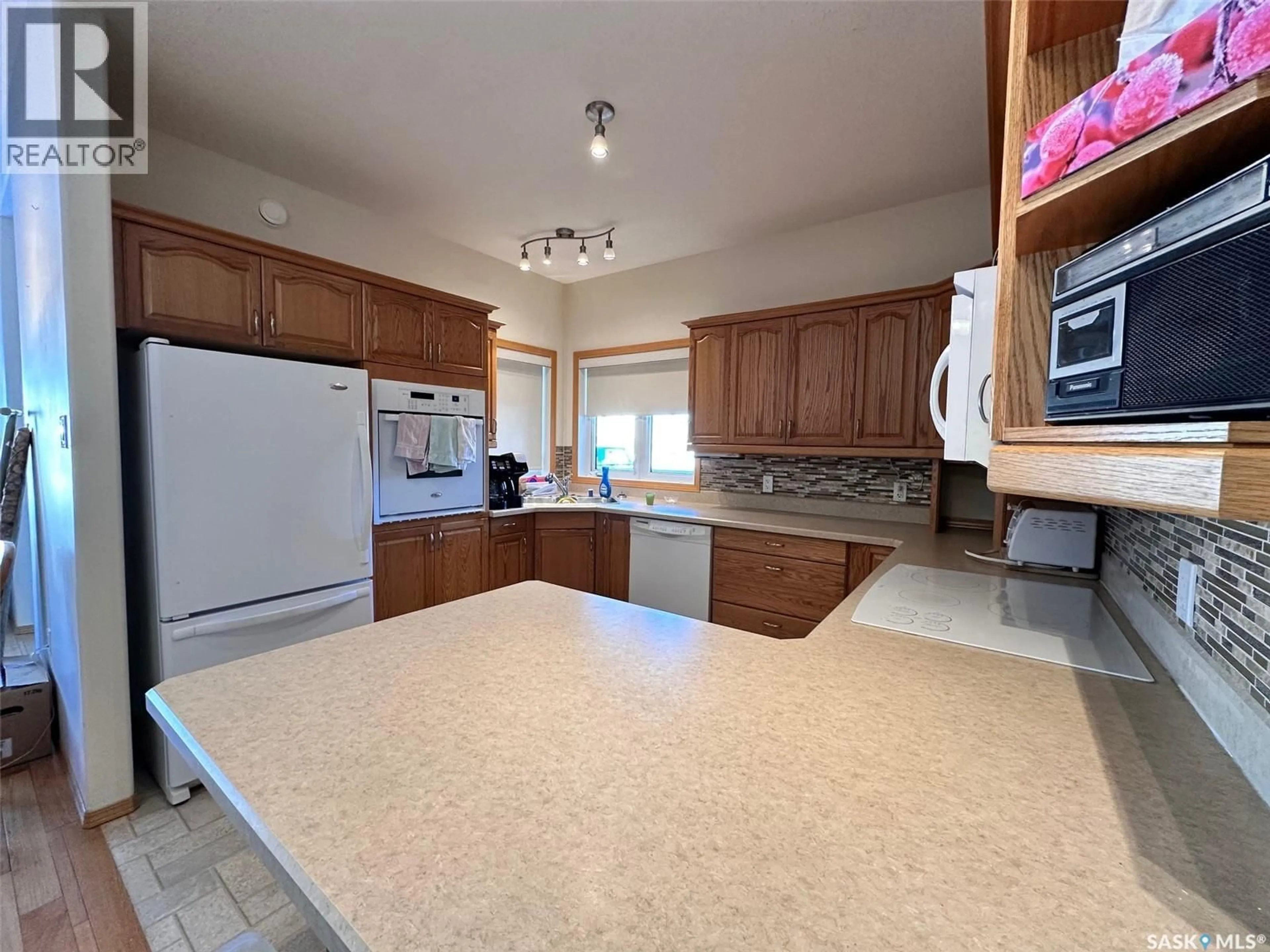 Unknown for 332 2ND AVENUE, Spiritwood Saskatchewan S0J2M0