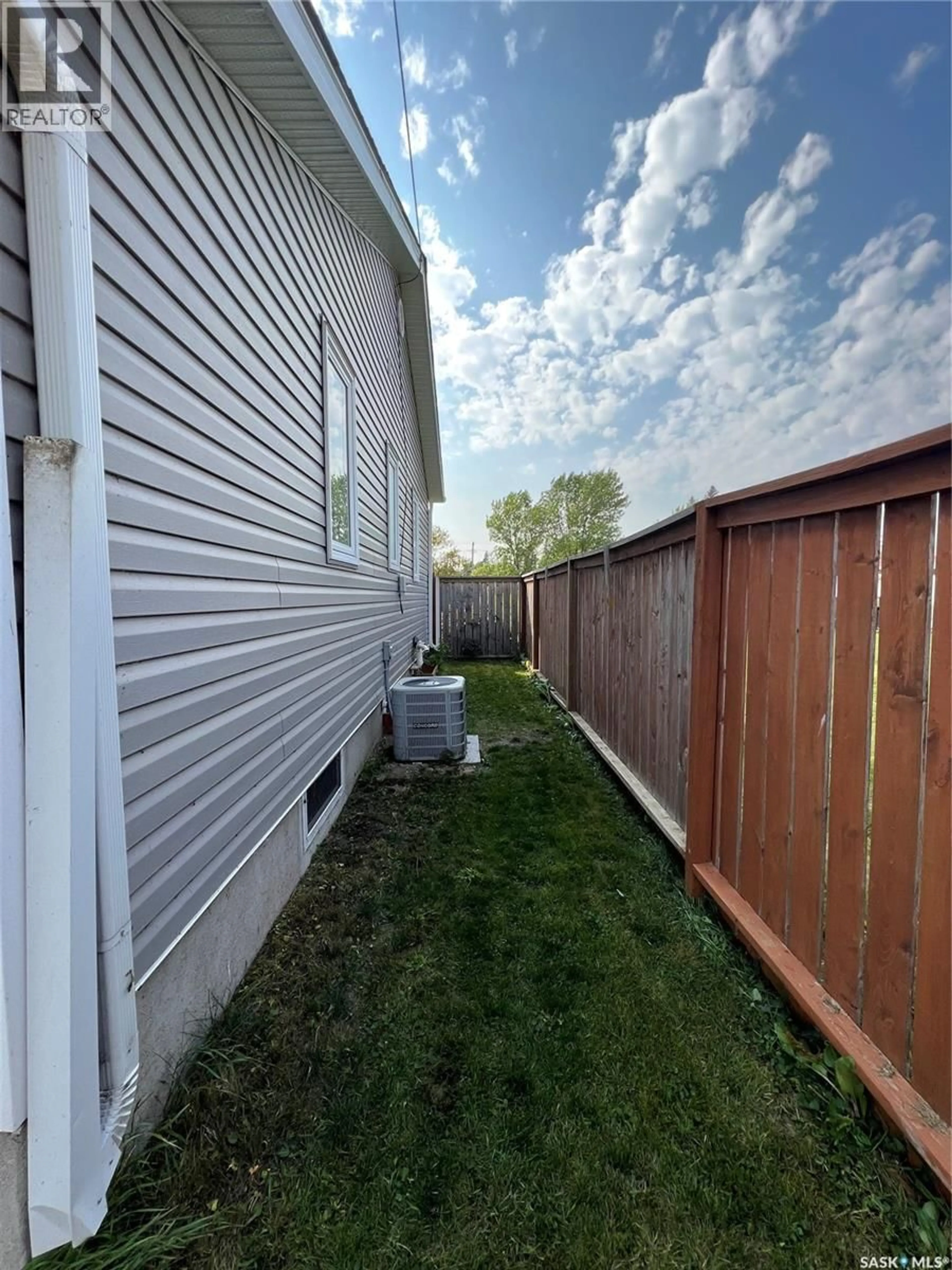 Shed for 809 LALONDE STREET, Whitewood Saskatchewan S0G5C0