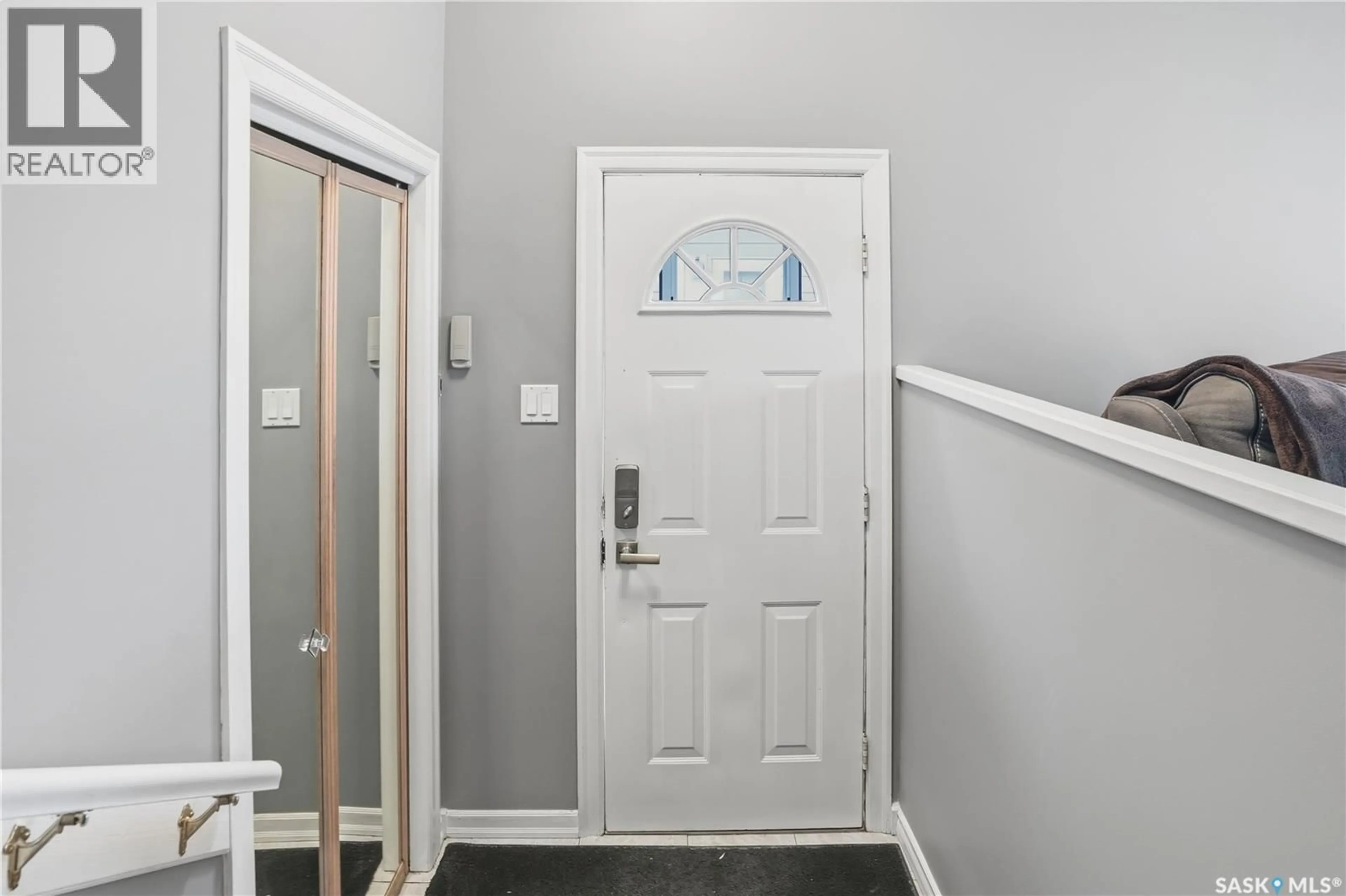 Indoor entryway for 83 CARTER CRESCENT, Regina Saskatchewan S4X2C8