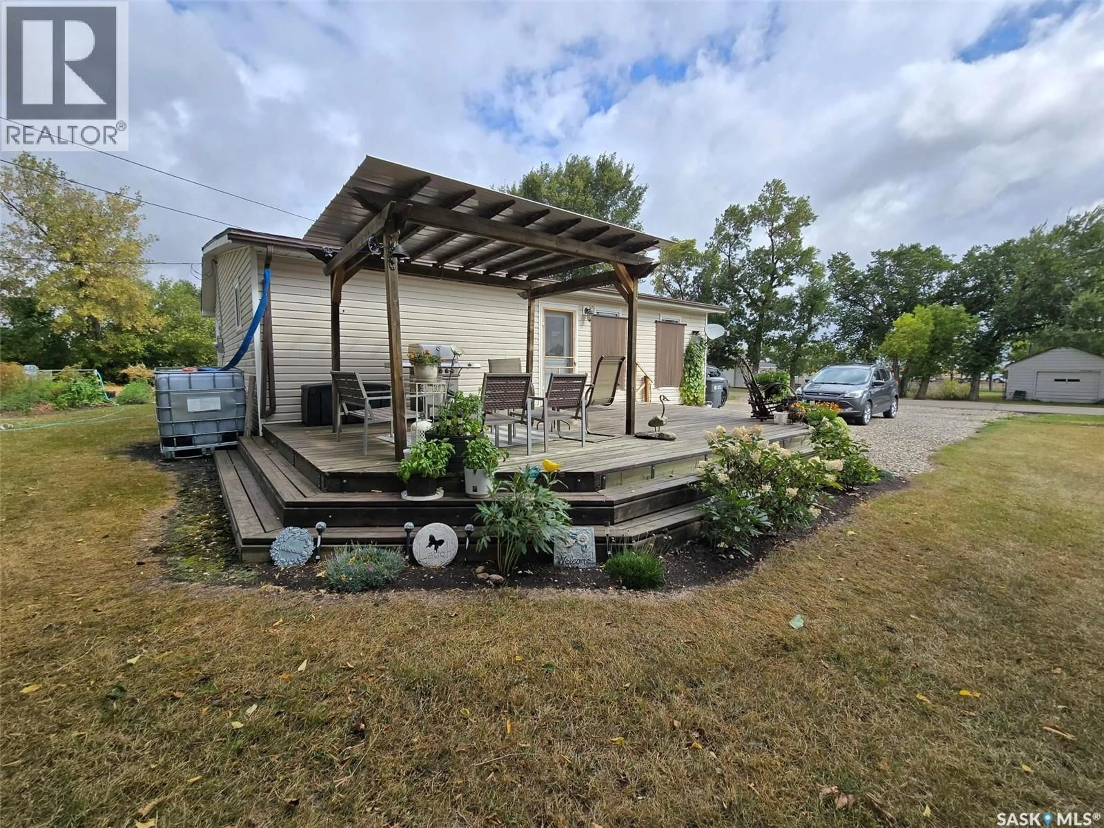 A pic from outside/outdoor area/front of a property/back of a property/a pic from drone, unknown for 506 QU'APPELLE STREET, Grenfell Saskatchewan S0G2B0