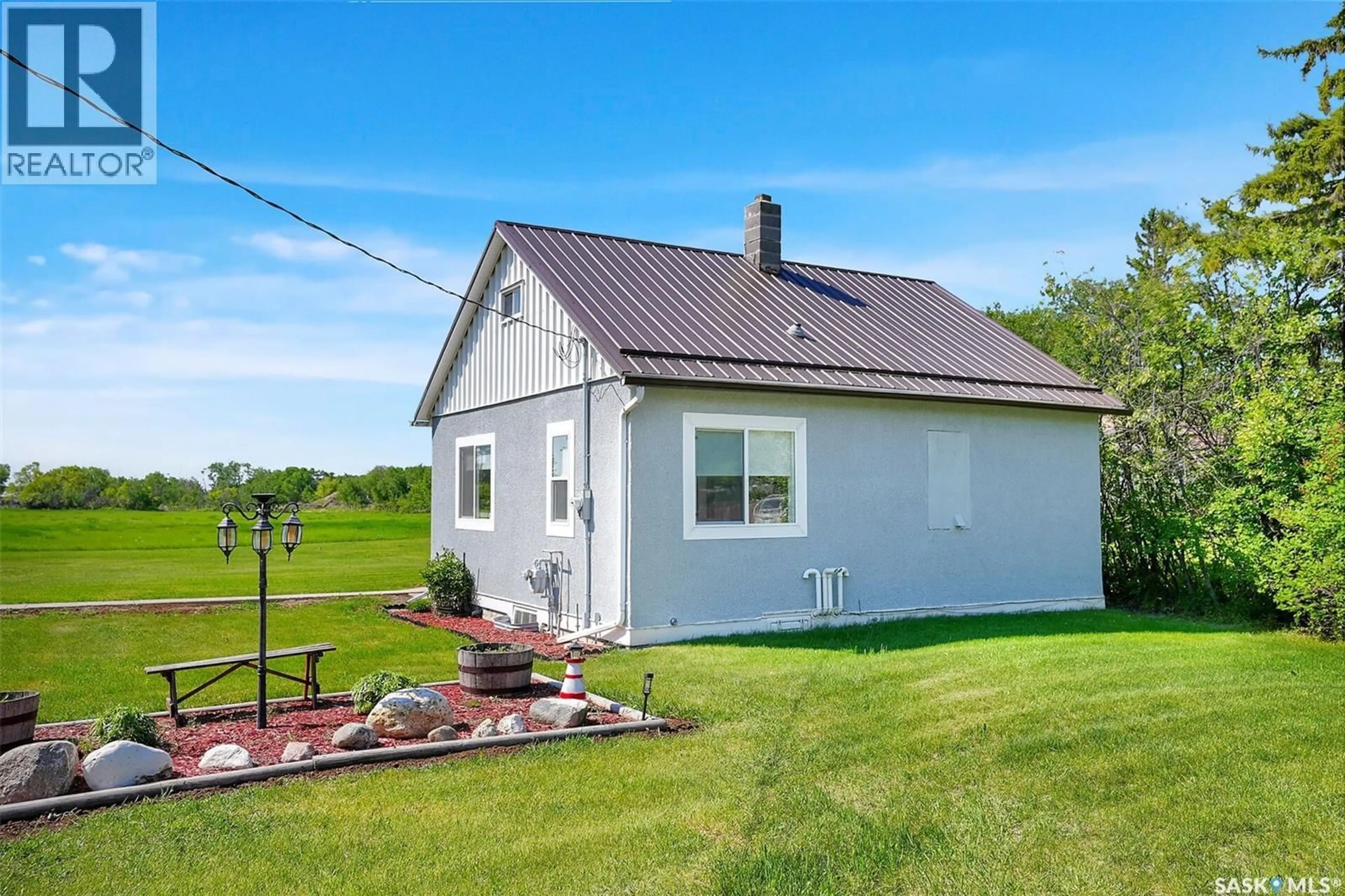Home with vinyl exterior material, building for 503 QU'APPELLE AVENUE, Earl Grey Saskatchewan S0G1J0