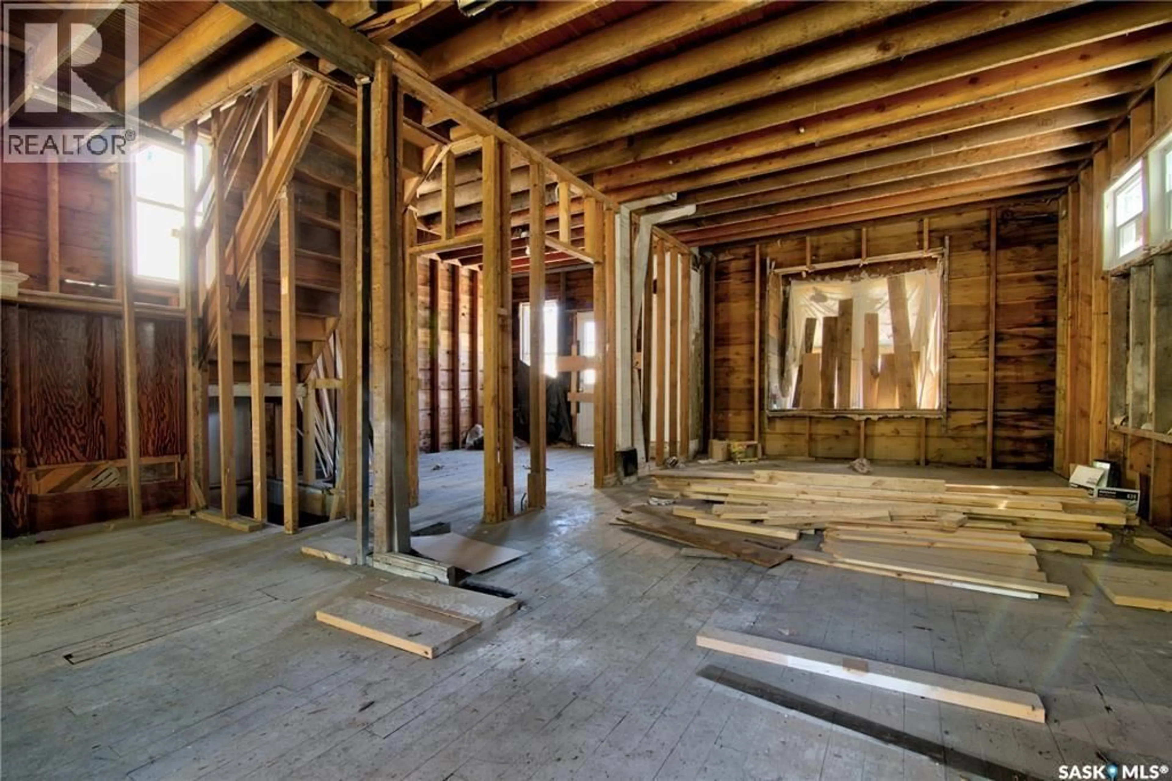 Unknown for 2143 ANGUS STREET, Regina Saskatchewan S4T2A1