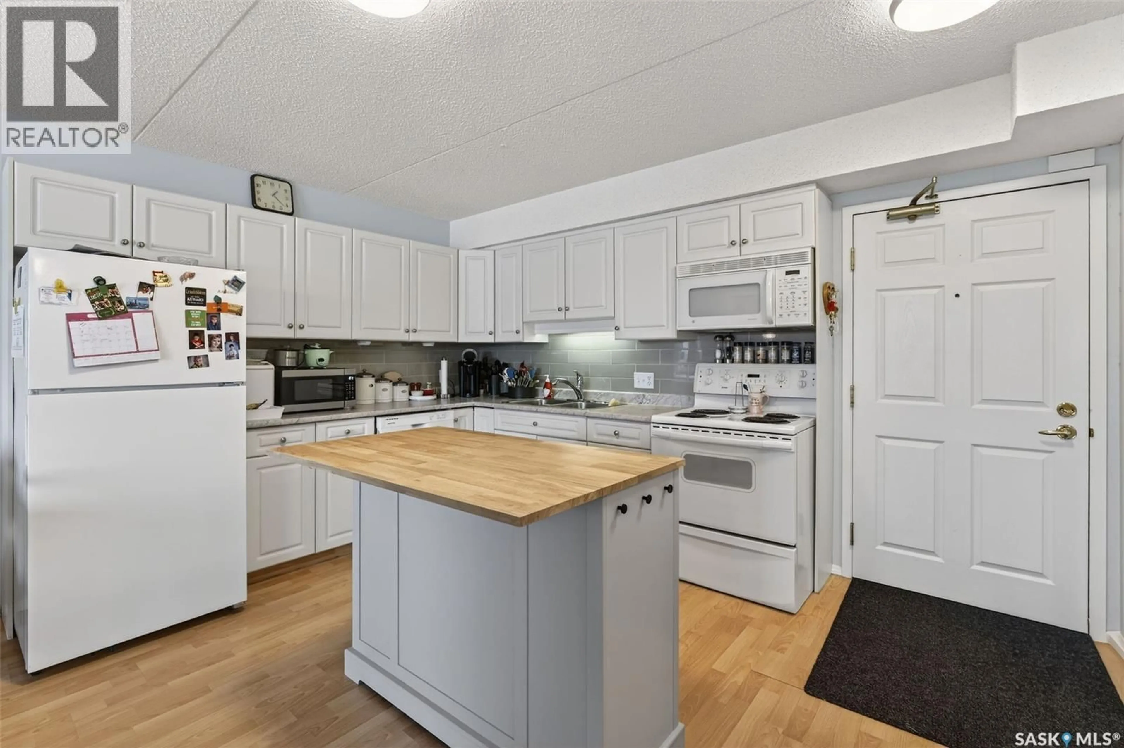 Standard kitchen, unknown for 301 - 2501 1ST AVENUE, Prince Albert Saskatchewan S6V5A3