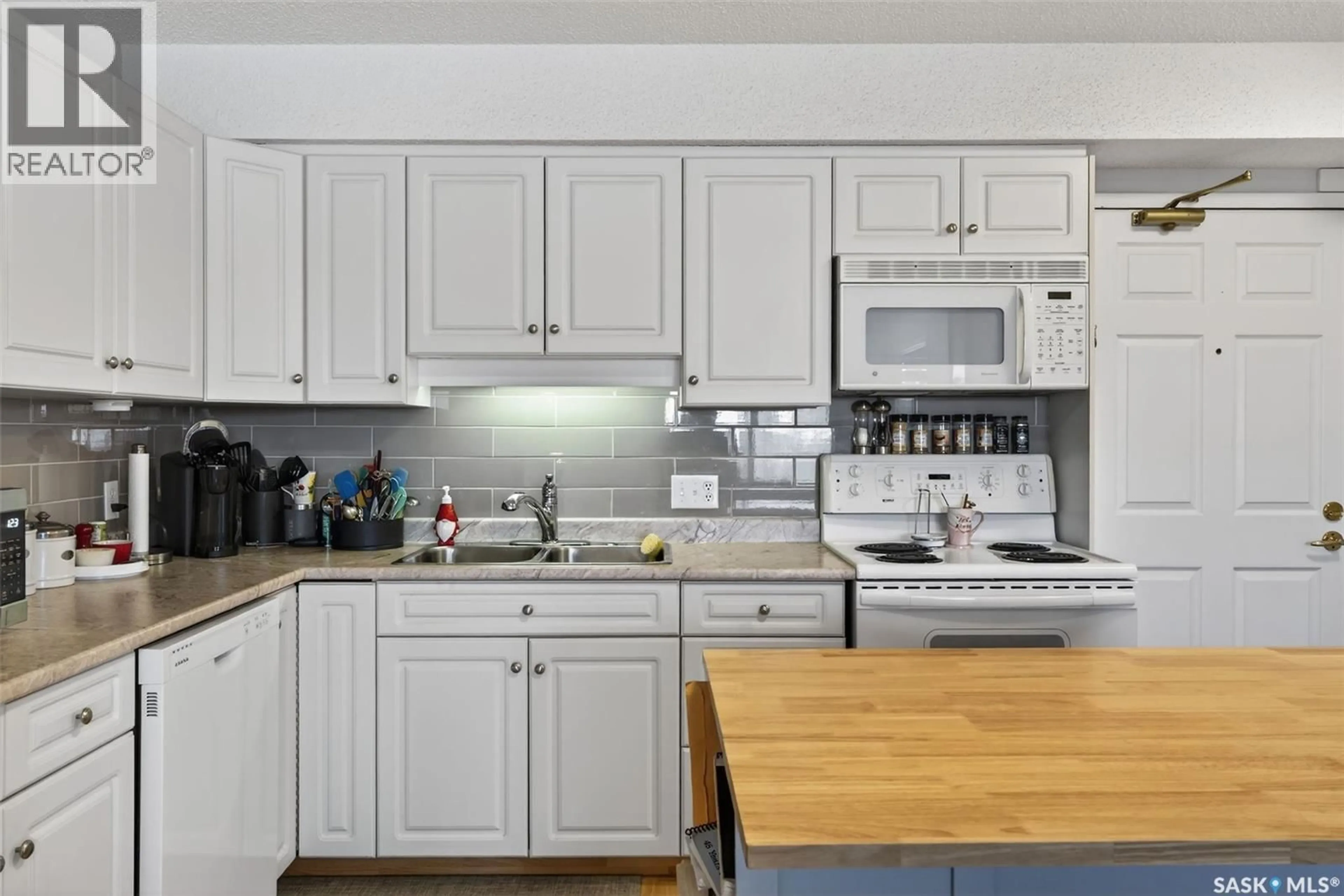 Standard kitchen, unknown for 301 - 2501 1ST AVENUE, Prince Albert Saskatchewan S6V5A3