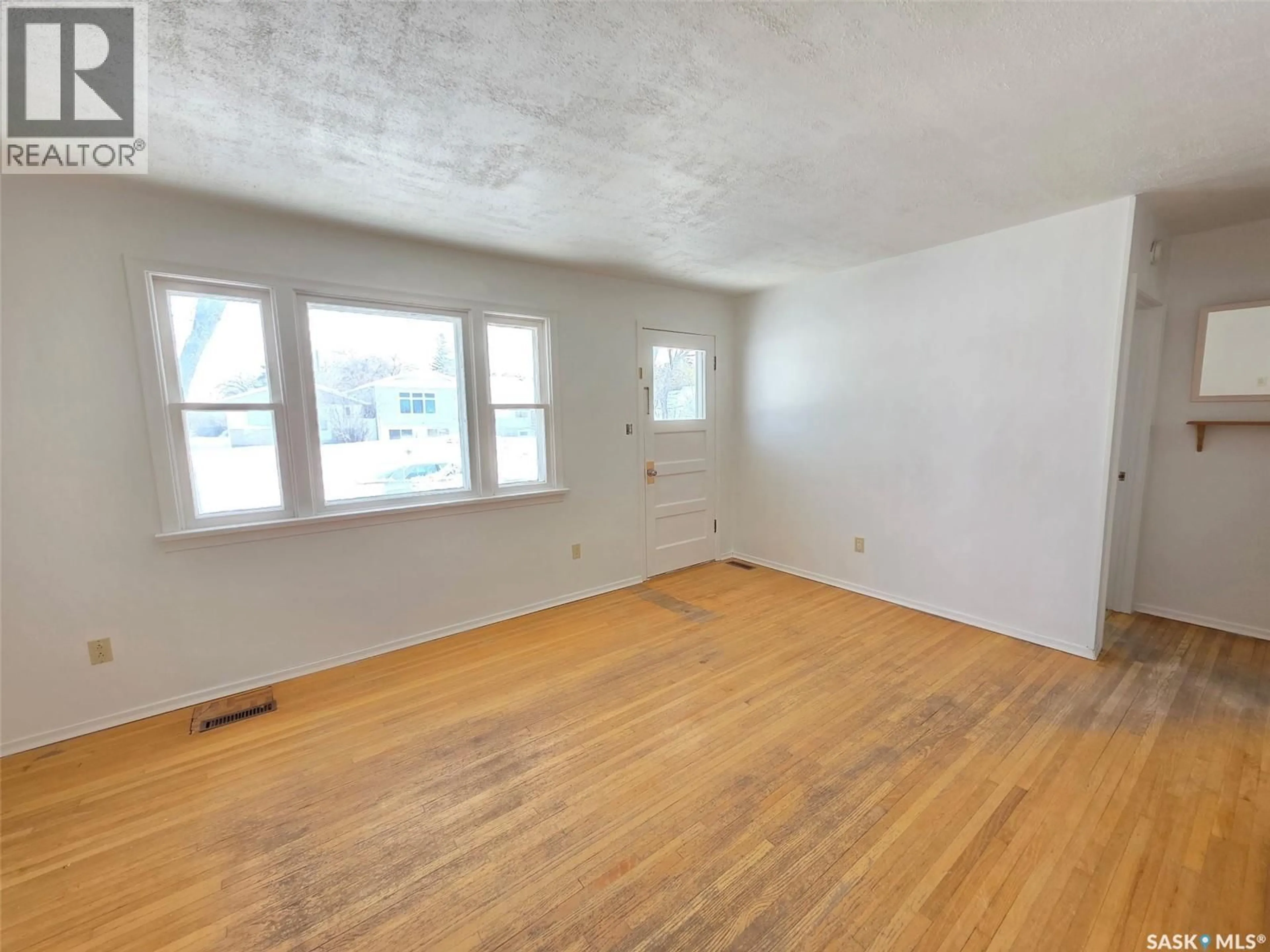 A pic of a room for 702 PRINCESS STREET, Regina Saskatchewan S4T3X7