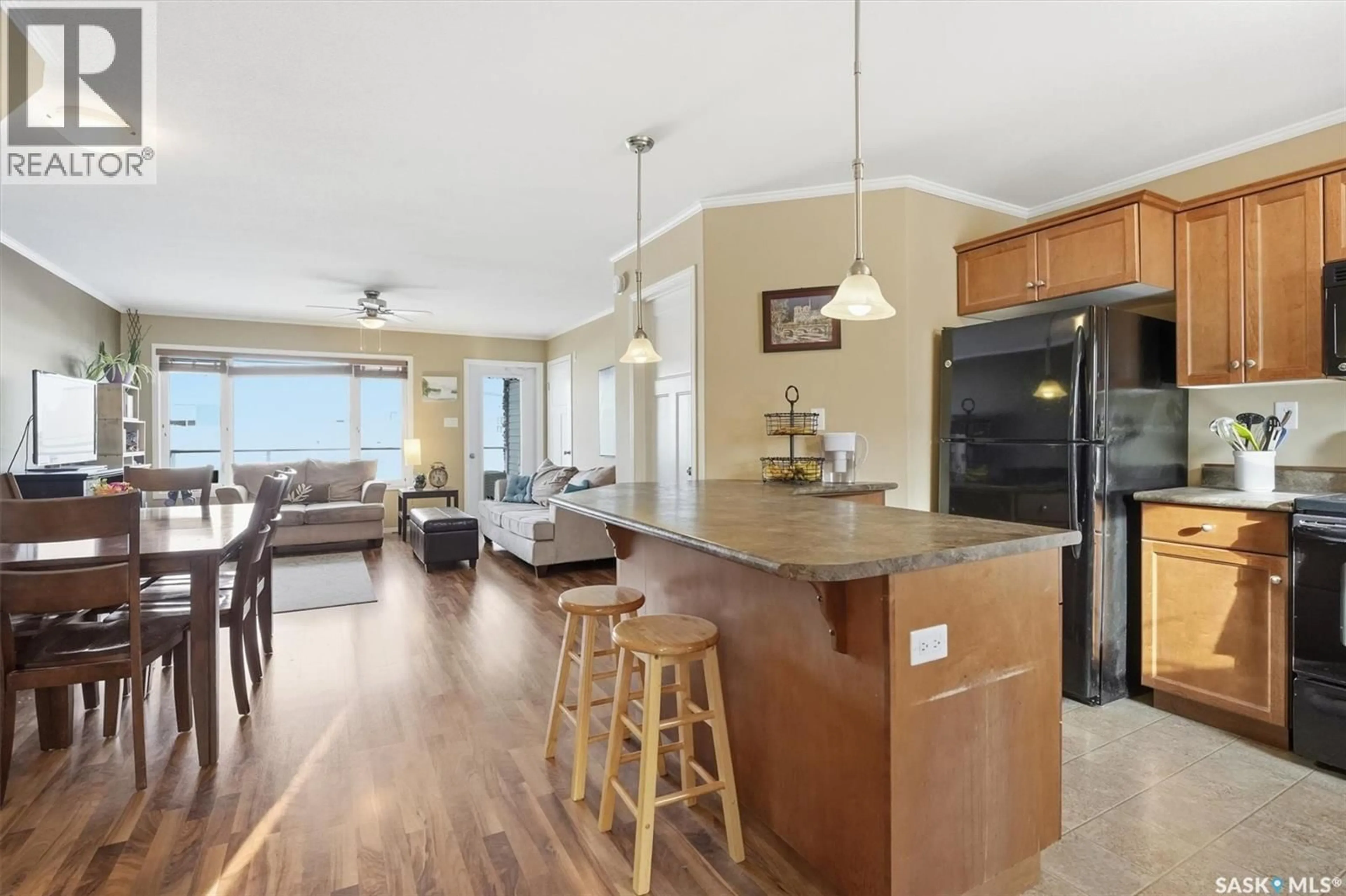 Open concept kitchen, unknown for 1022 - 806 HAMPTON CIRCLE, Saskatoon Saskatchewan S7R0K3