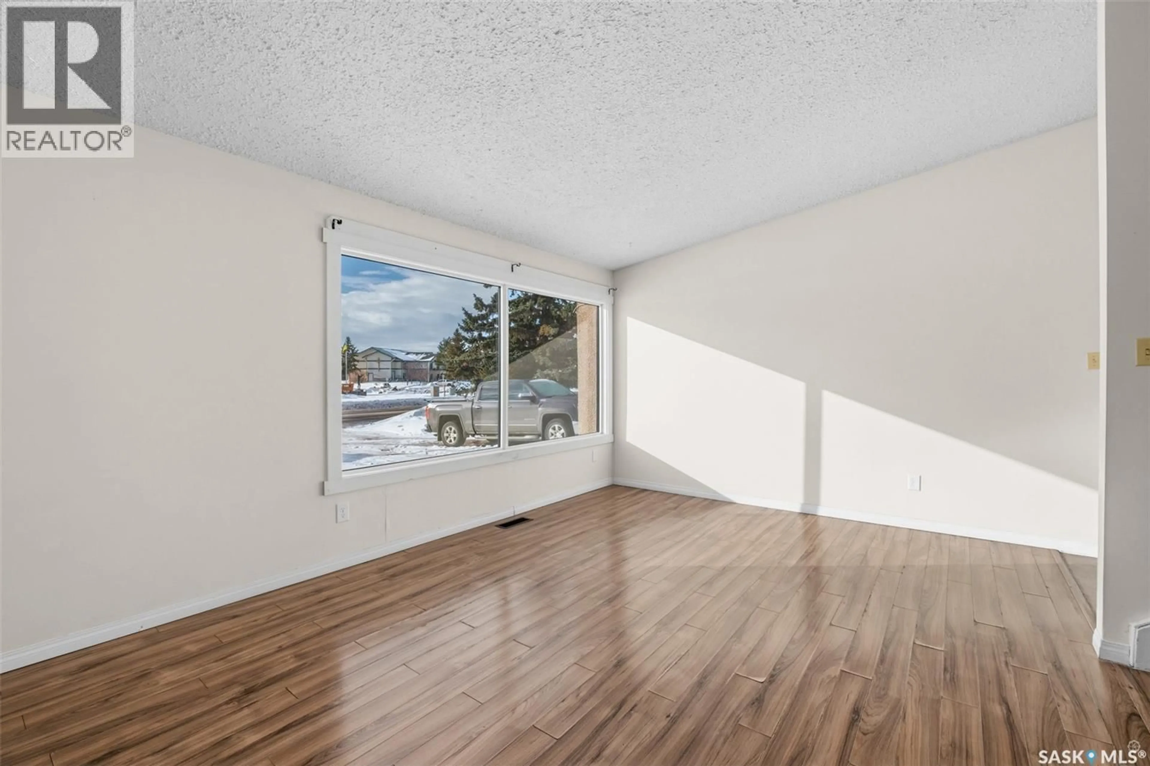 A pic of a room for 824-826 28TH STREET, Prince Albert Saskatchewan S6V1Y1