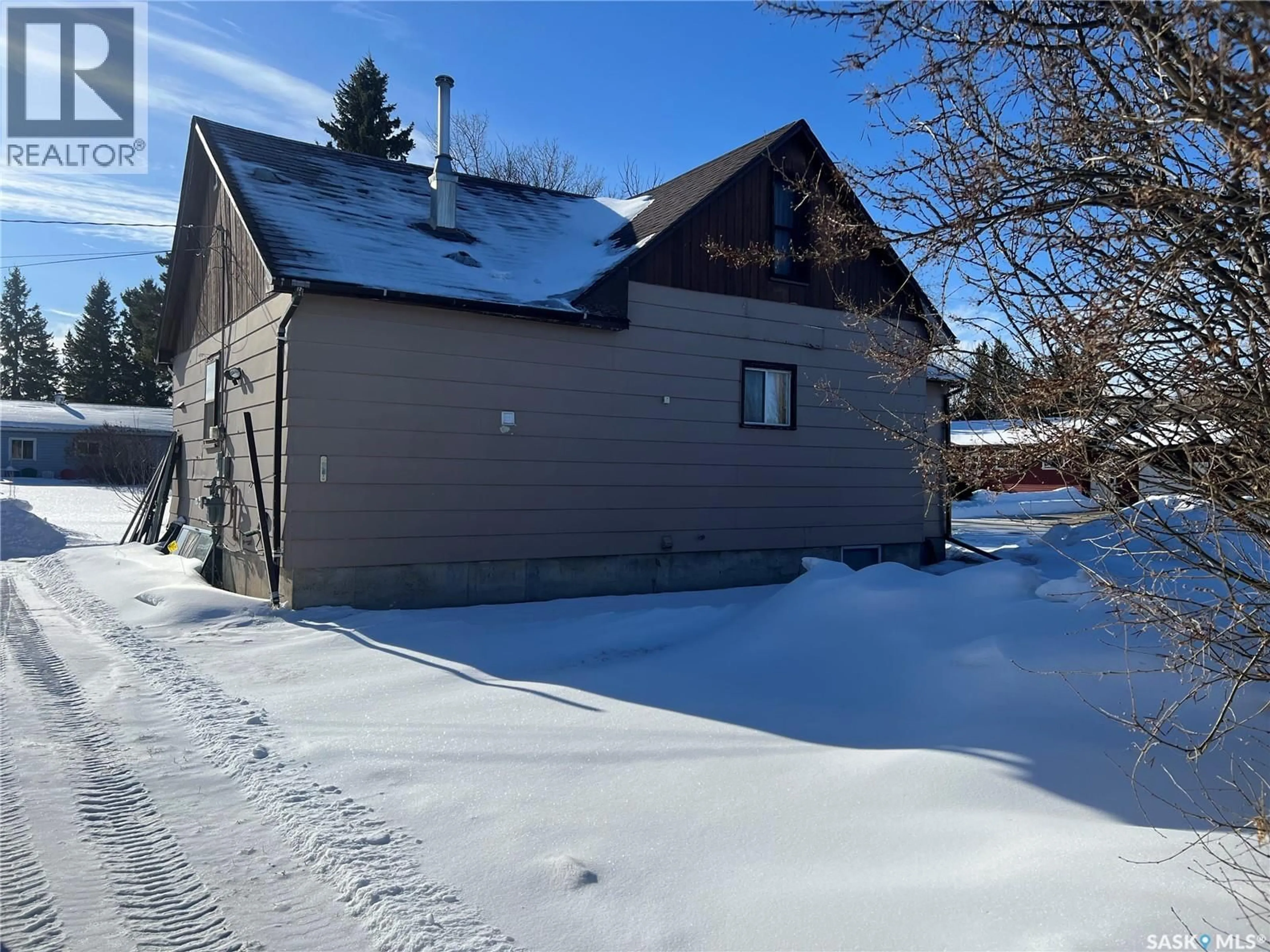 A pic from outside/outdoor area/front of a property/back of a property/a pic from drone, street for 328 WINDSOR AVENUE, Porcupine Plain Saskatchewan S0E1A0