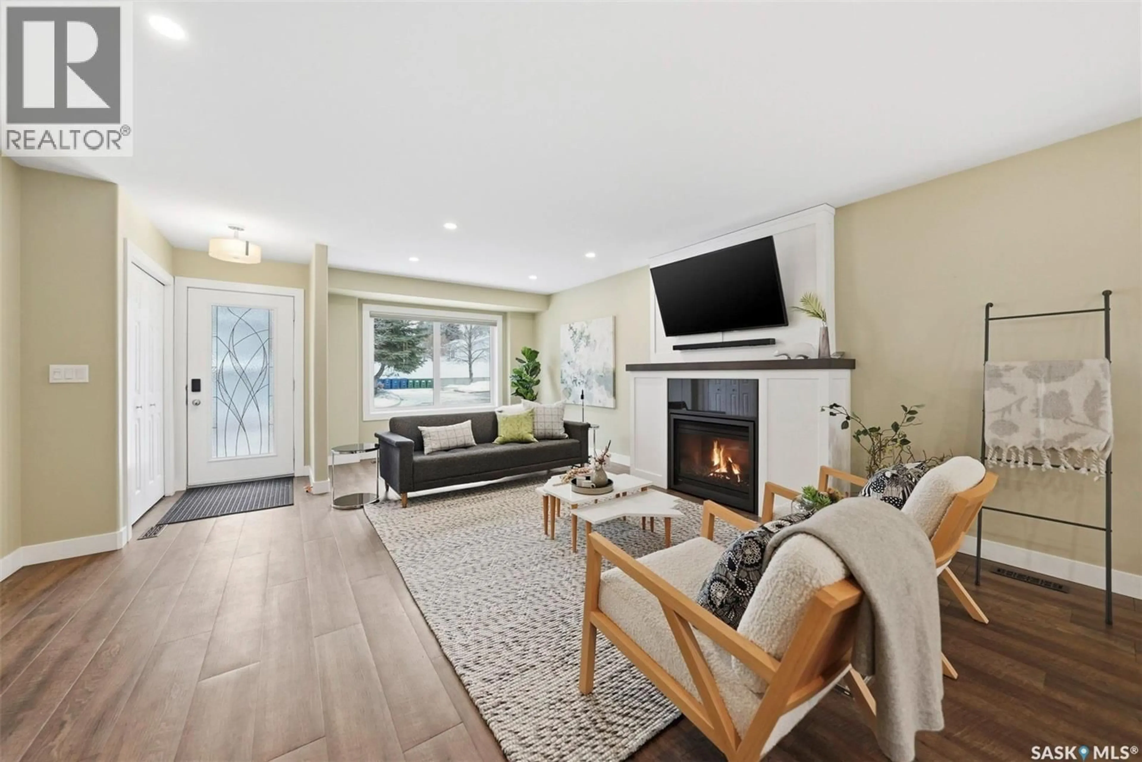 Living room with furniture, unknown for 109 - 330 LARONGE ROAD, Saskatoon Saskatchewan S7K8B9