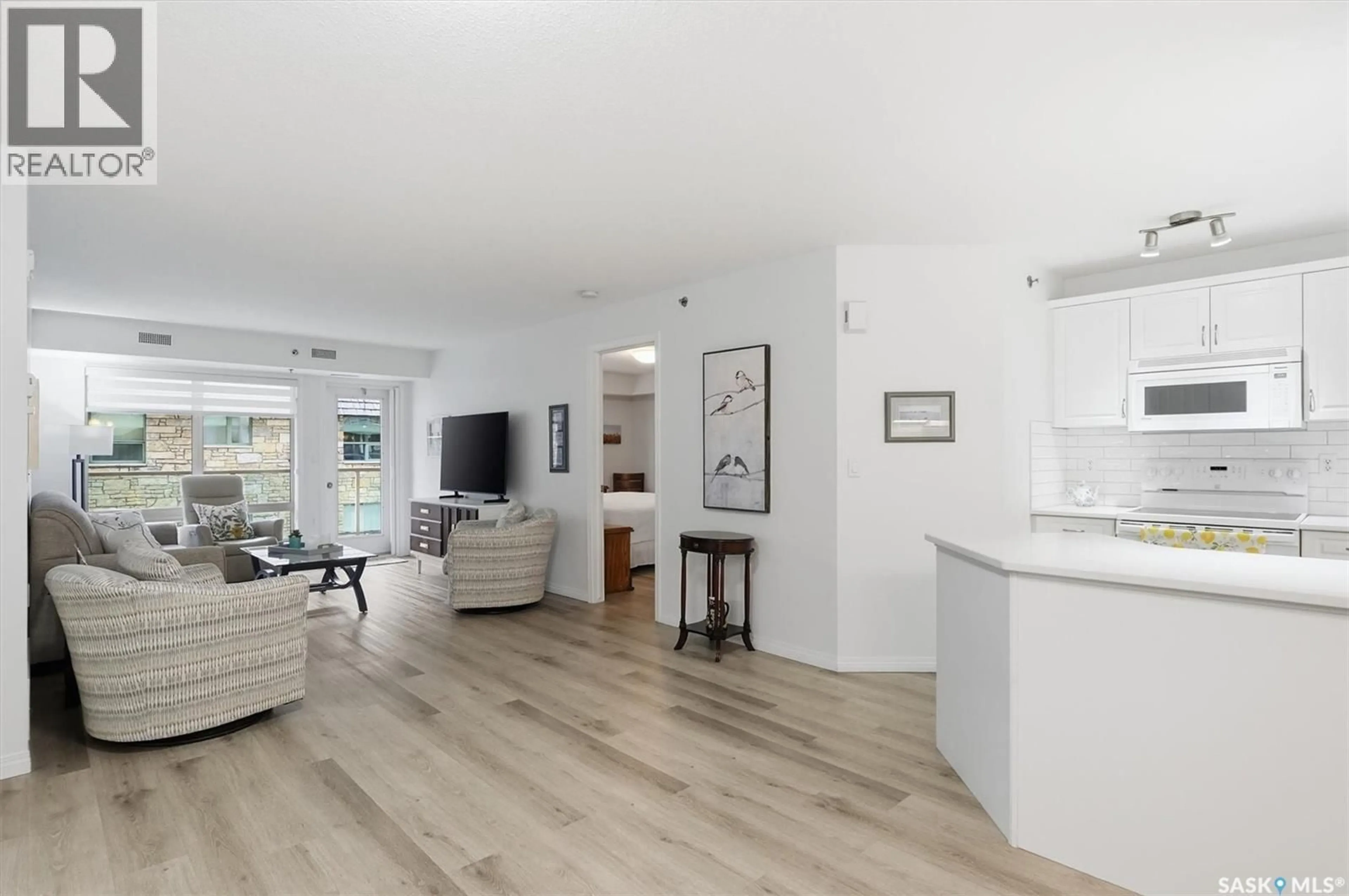 Unknown for 305 - 2221 ADELAIDE STREET, Saskatoon Saskatchewan S7J5L9