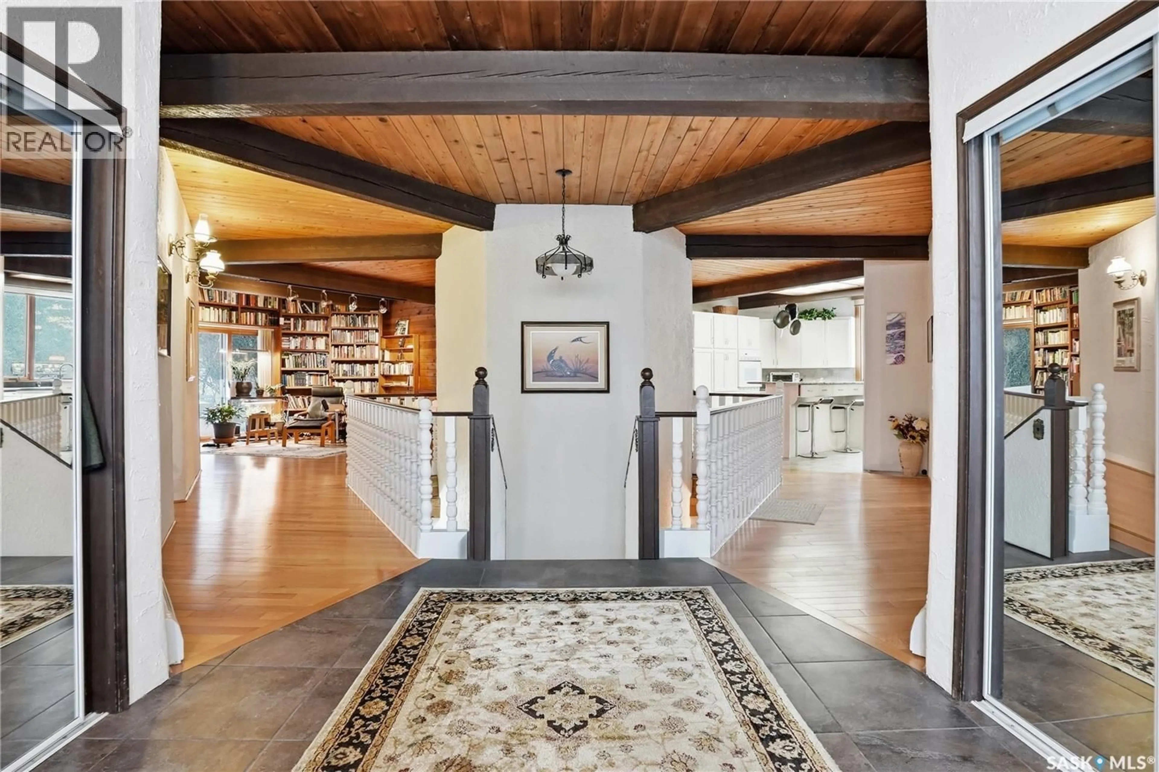 Indoor foyer for 1 PONY TRAIL, Corman Park Rm No. 344 Saskatchewan S7T1A4