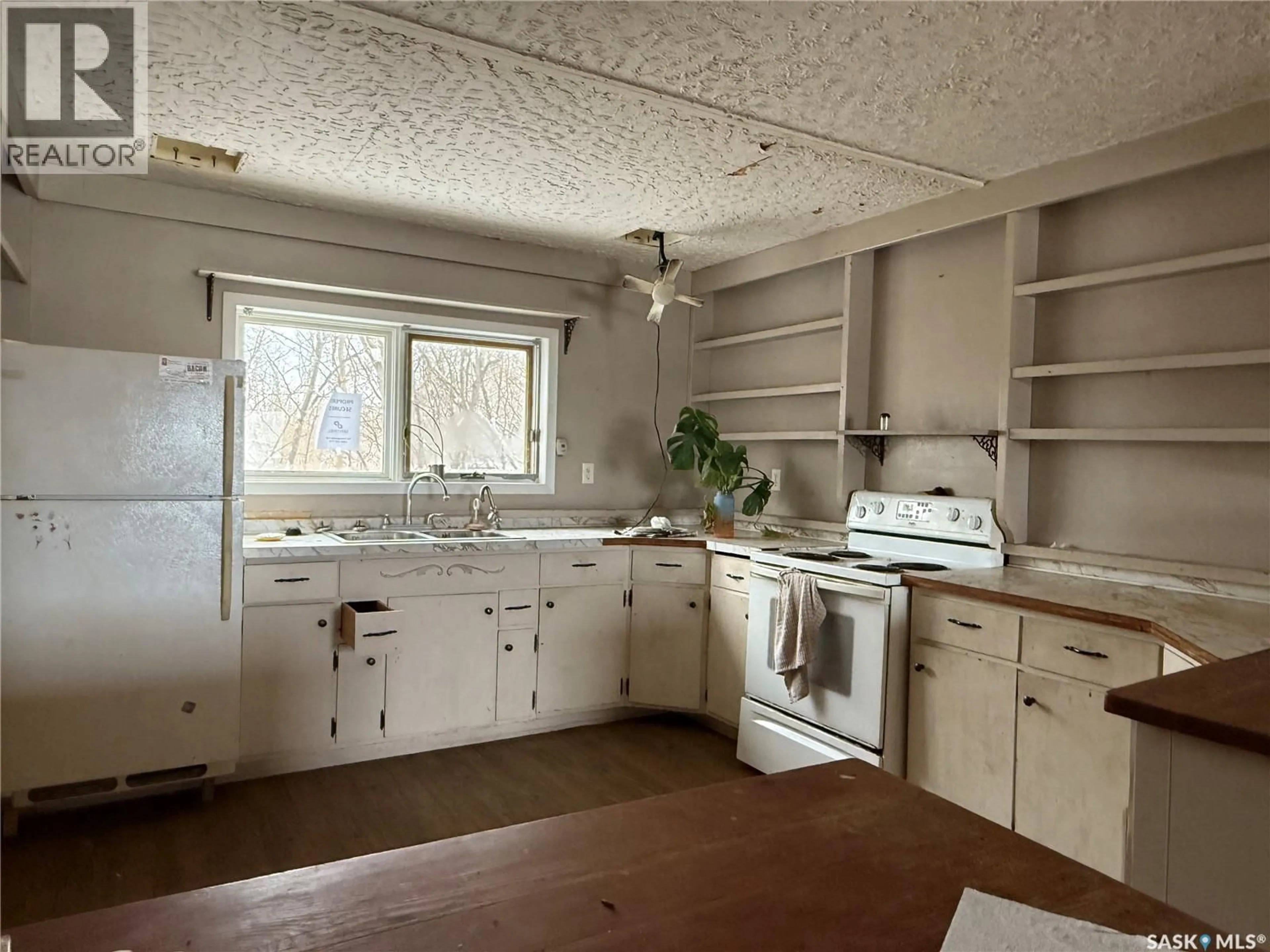 Standard kitchen, unknown for 701 10 HIGHWAY, Stanley Rm No. 215 Saskatchewan S0A0S0