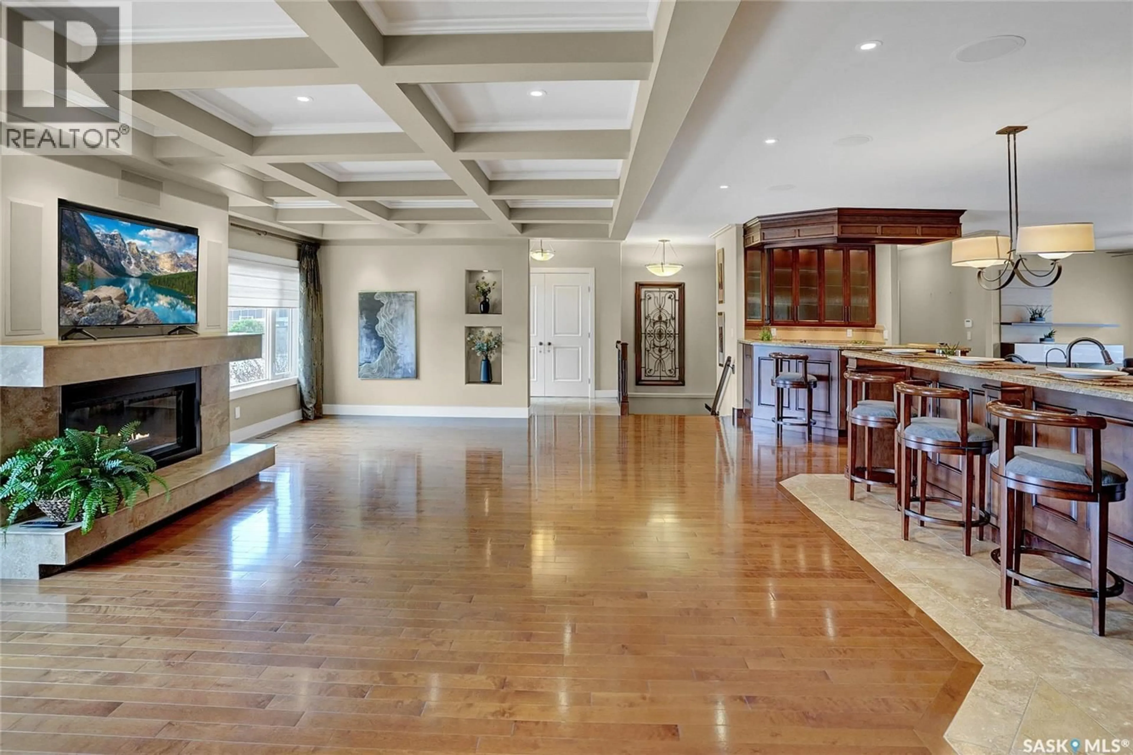 Indoor foyer for 1&2 - 1590 4TH AVENUE, Moose Jaw Saskatchewan S6J0A5