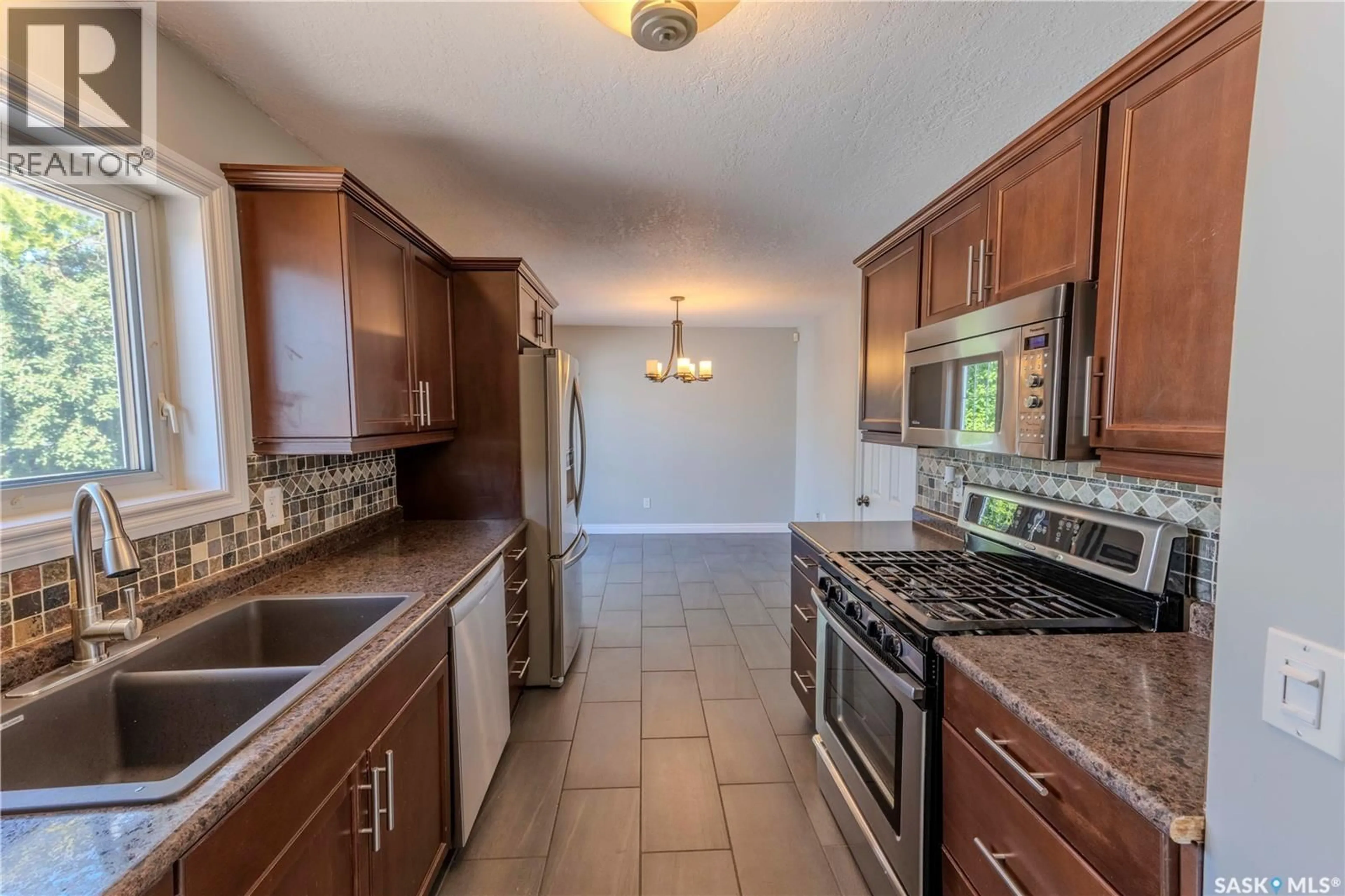 Unknown for 3345 WASCANA STREET, Regina Saskatchewan S4S2H2