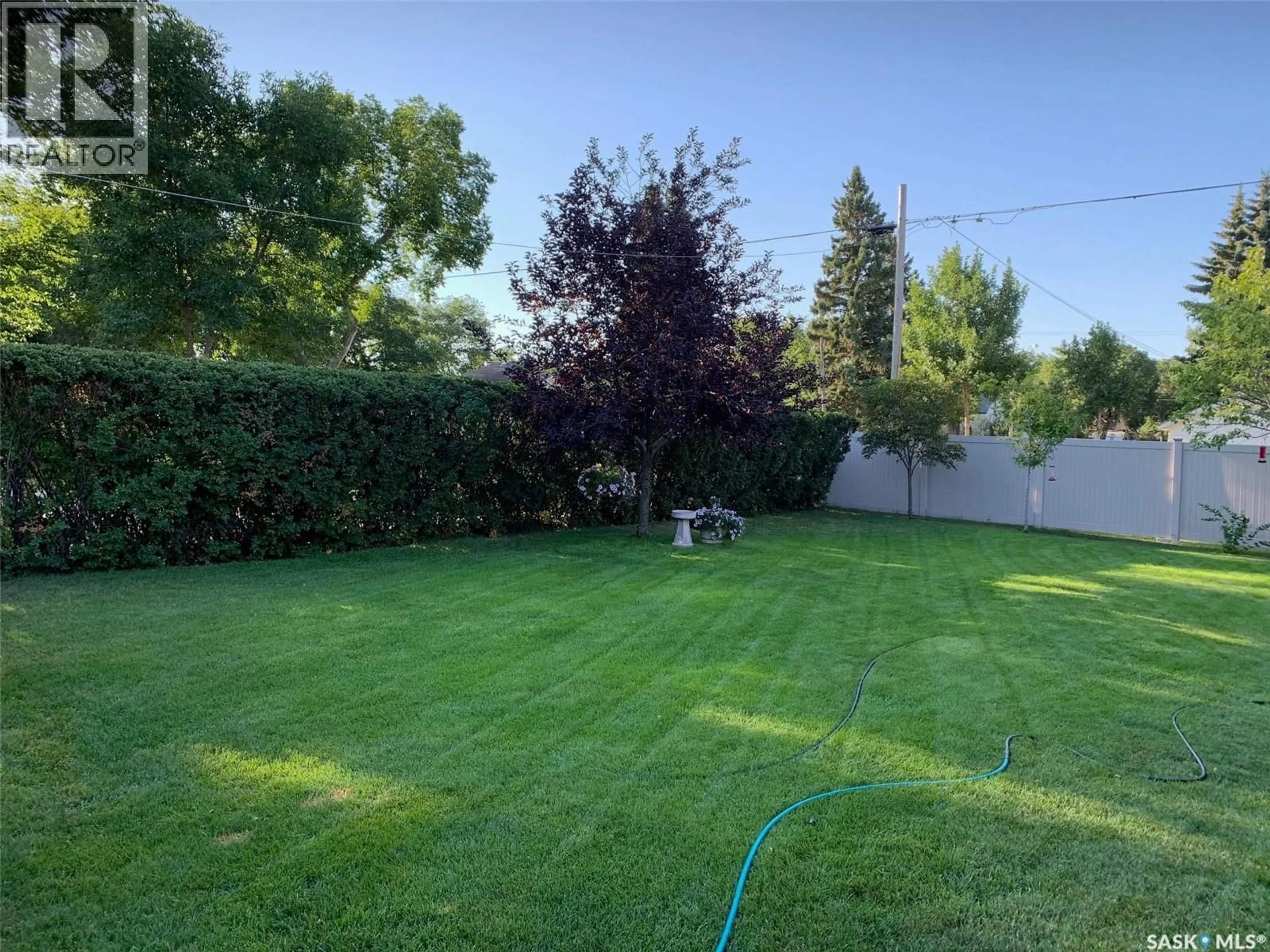 A pic from outside/outdoor area/front of a property/back of a property/a pic from drone, unknown for 503 EDMONTON STREET, Broadview Saskatchewan S0G0K0