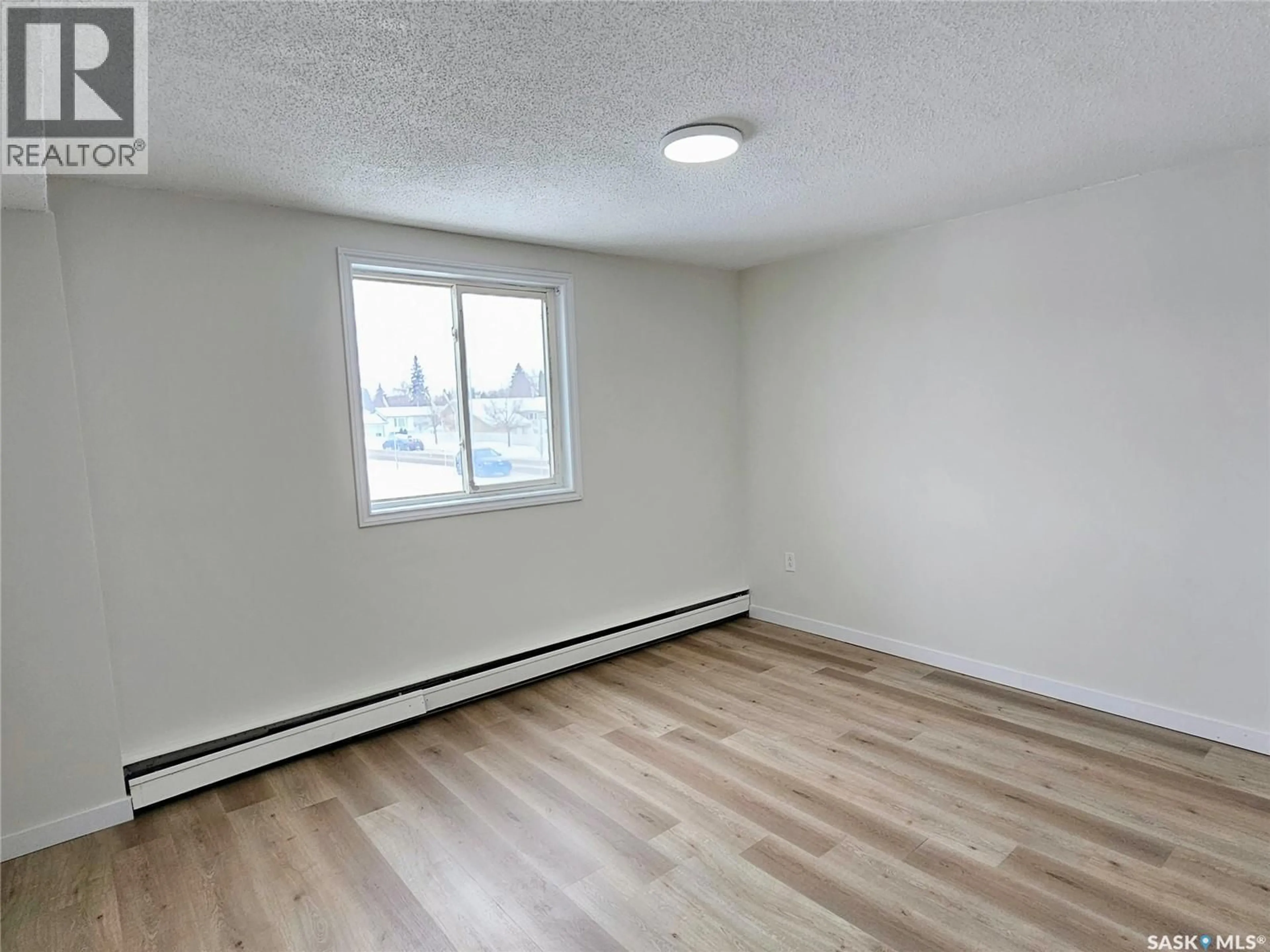 A pic of a room for 2 - 13 SUMMERS PLACE, Saskatoon Saskatchewan S7H3W4