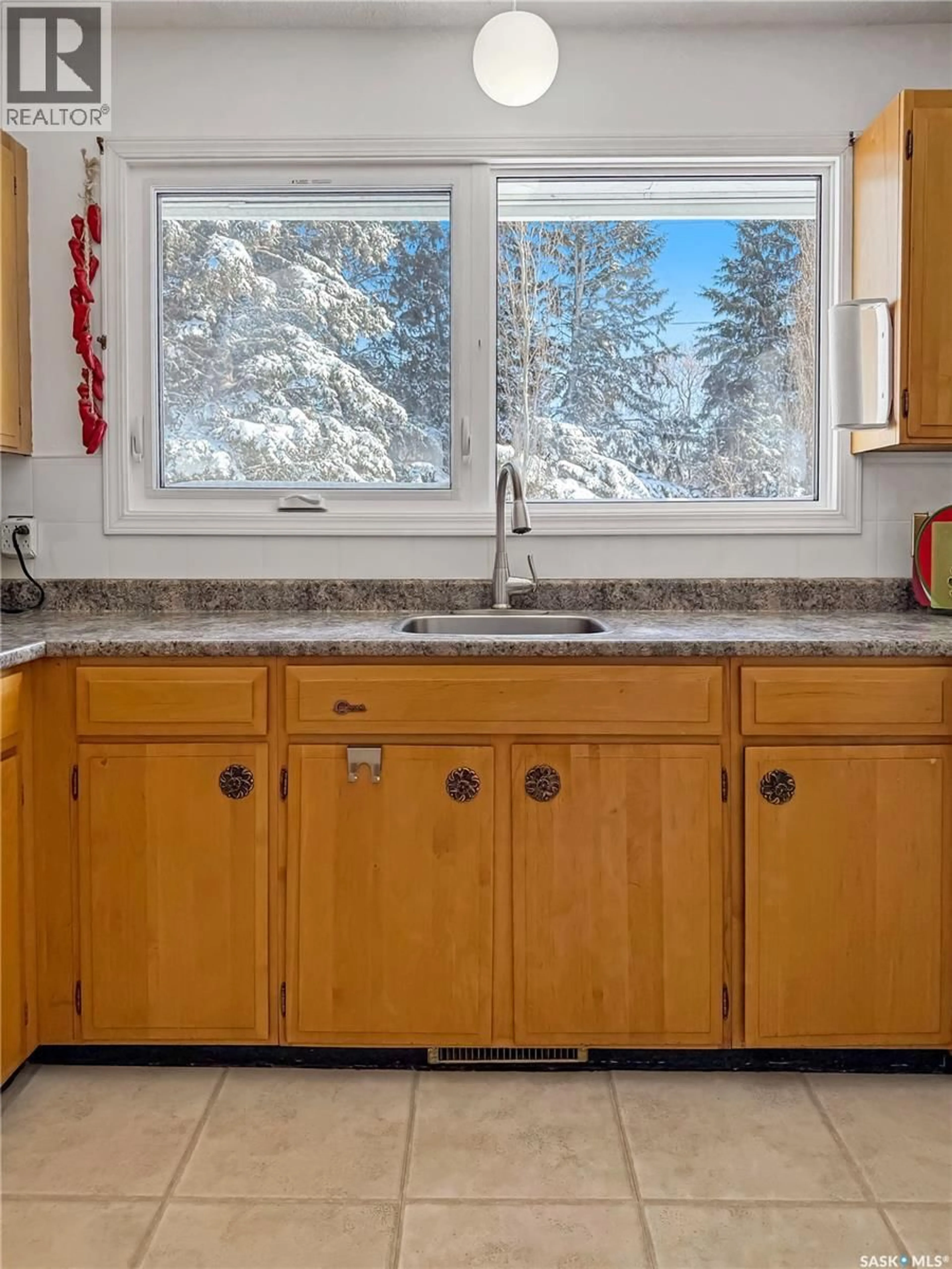 Standard kitchen, ceramic/tile floor for 202 2ND AVENUE, Meath Park Saskatchewan S0J1T0