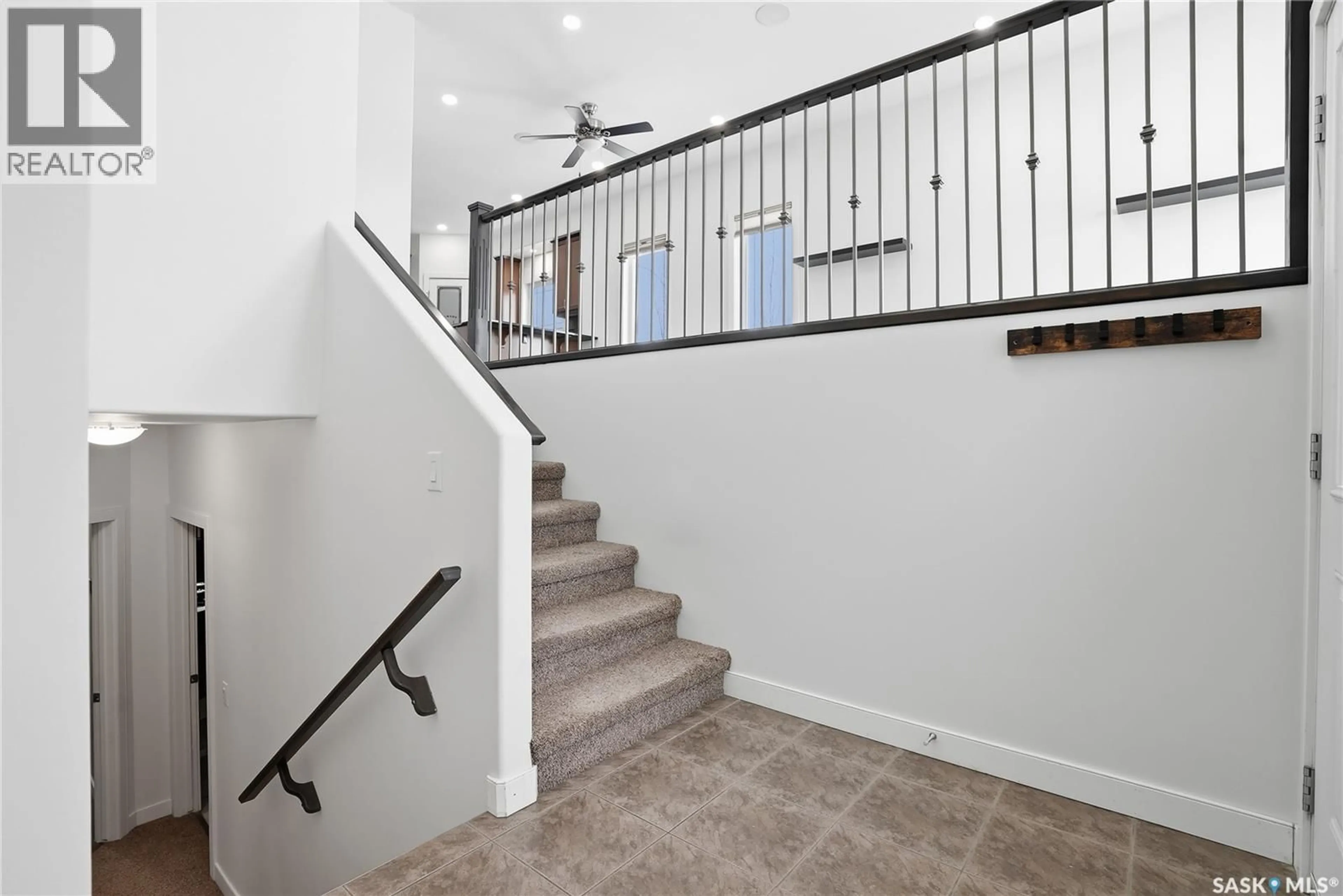 Stairs for 255 WERSCHNER CRESCENT, Saskatoon Saskatchewan S7V0E1