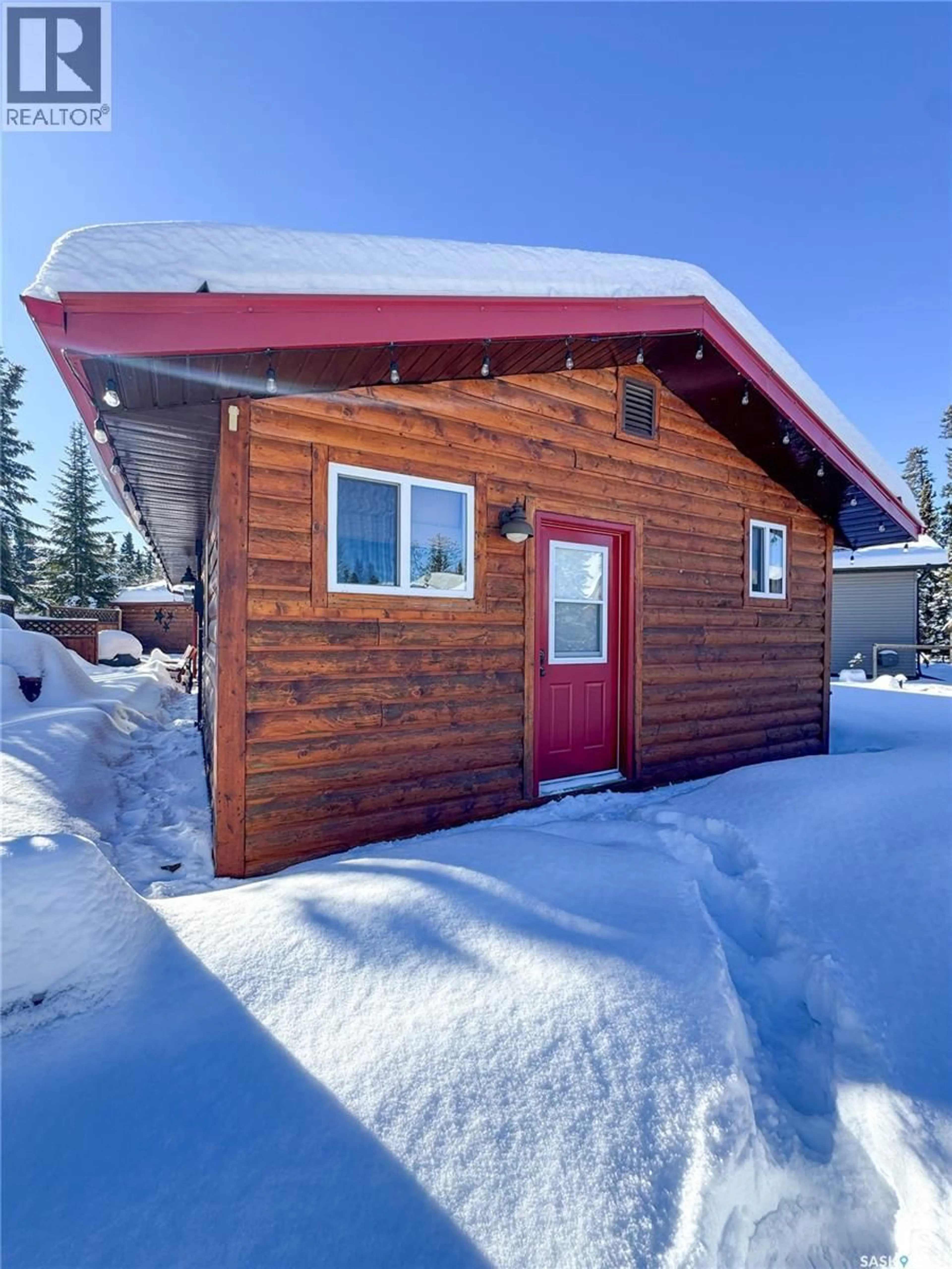 Shed for LITTLE BEAR LAKE CABIN RETREAT, Northern Admin District Saskatchewan S6V5Z5