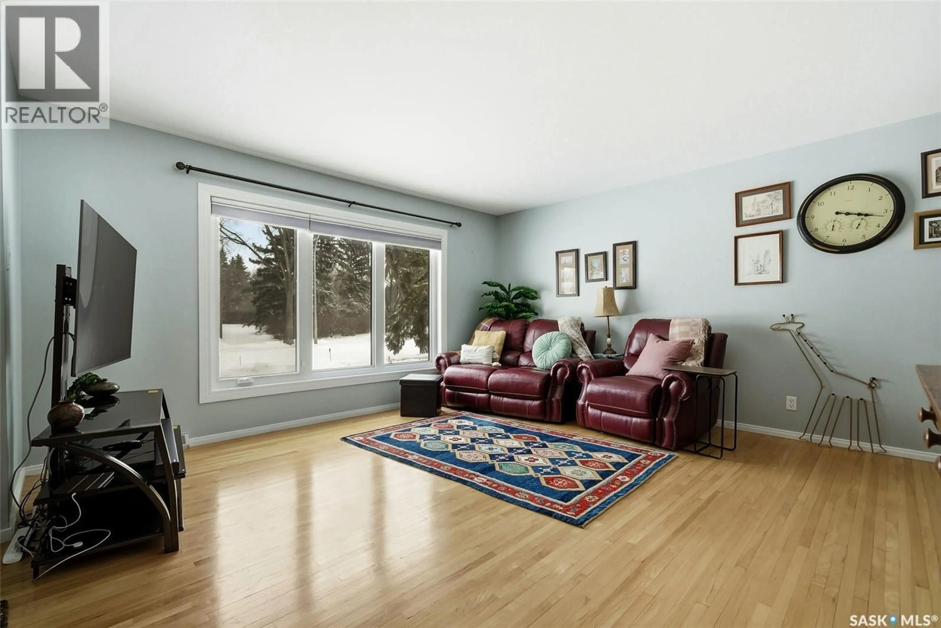 Living room with furniture, unknown for 2221 DUFFERIN ROAD, Regina Saskatchewan S4S5B5