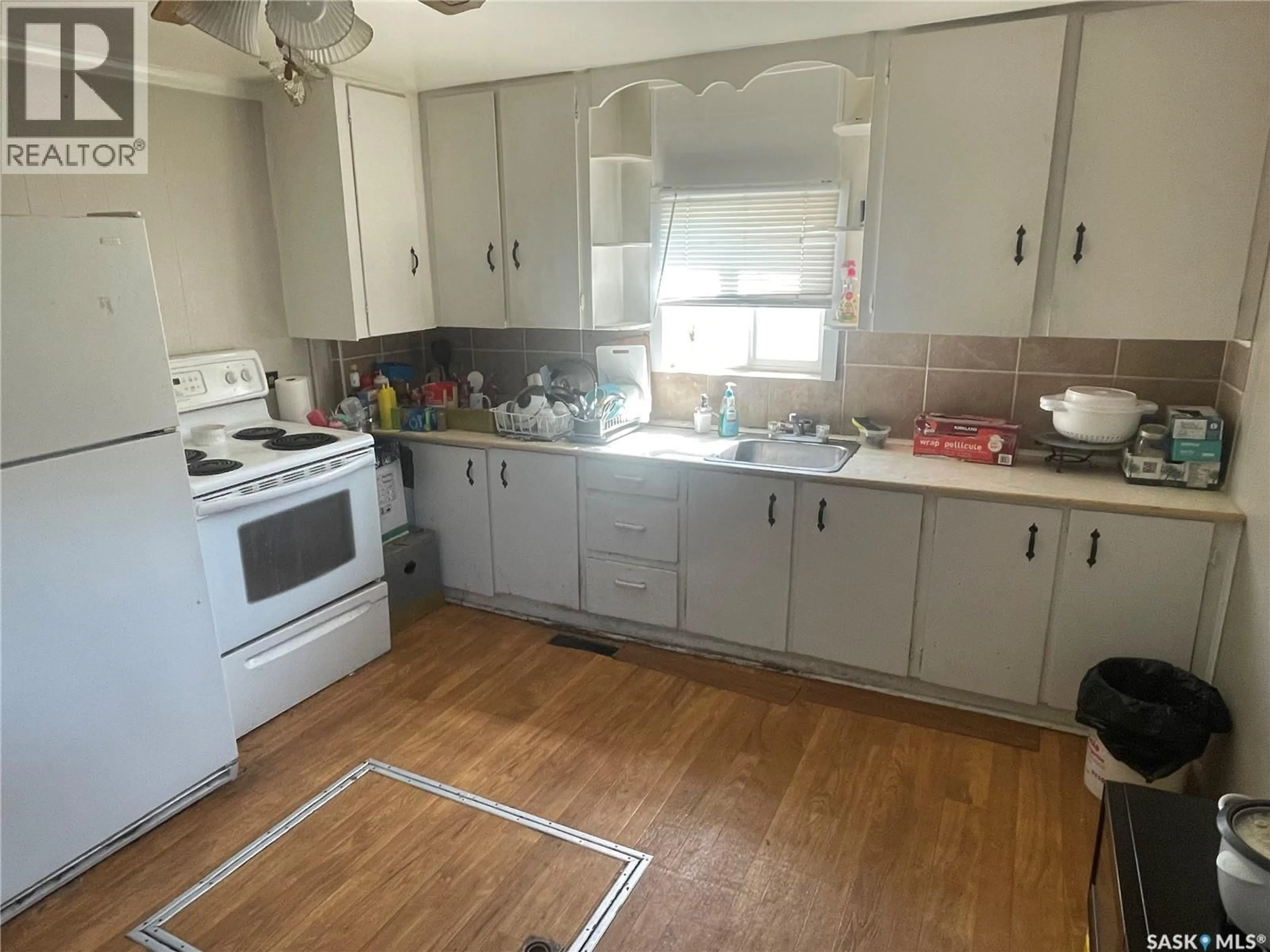 Standard kitchen, unknown for 200 1ST STREET, Duck Lake Saskatchewan S0K1J0