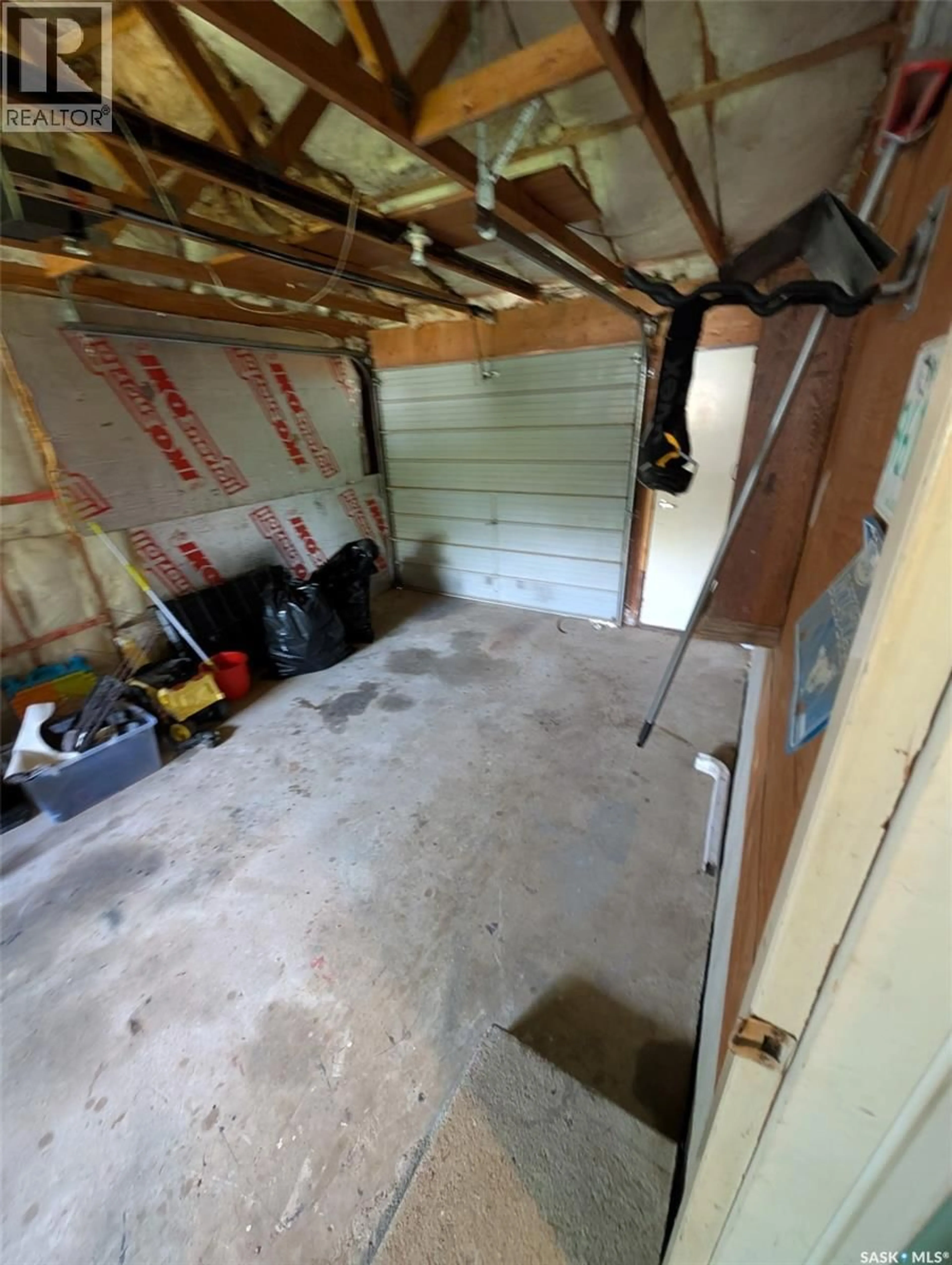 Indoor garage for 617 PETERSON AVENUE, Radville Saskatchewan S0C2G0