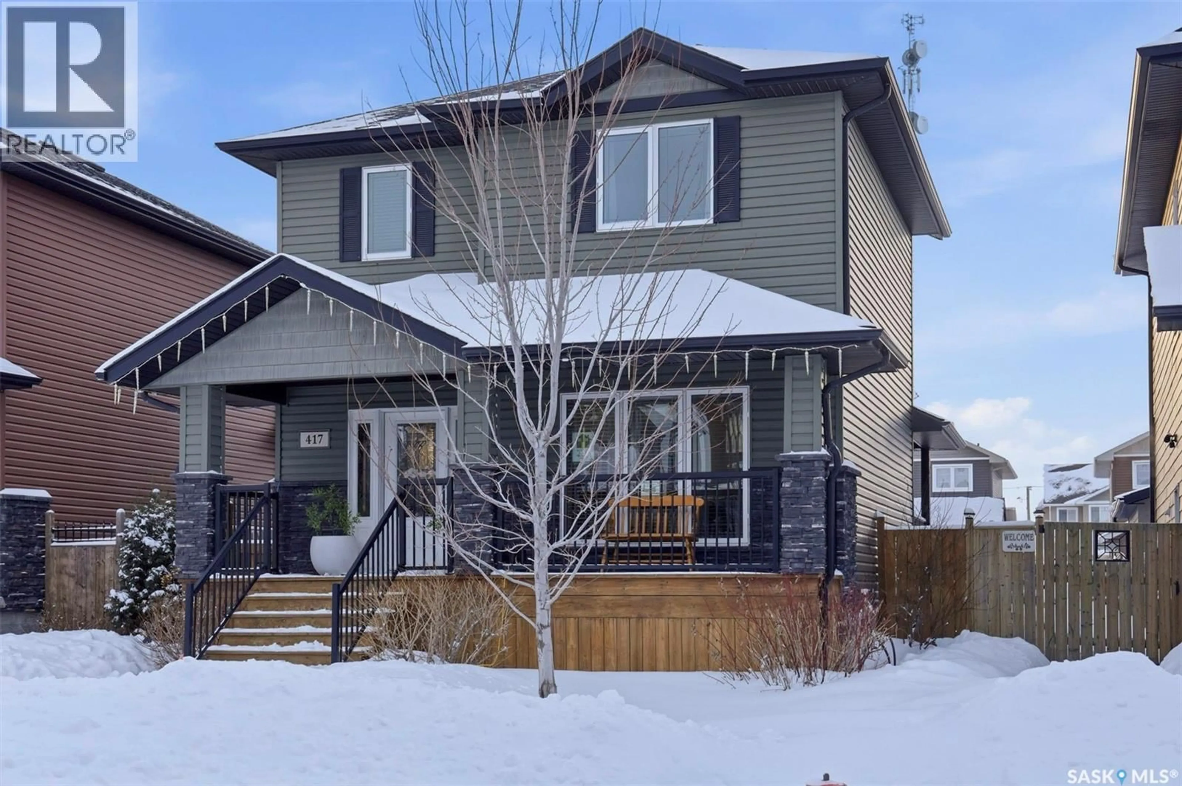 Home with vinyl exterior material, street for 417 GOLDEN WILLOW WAY, Warman Saskatchewan S0K4S2