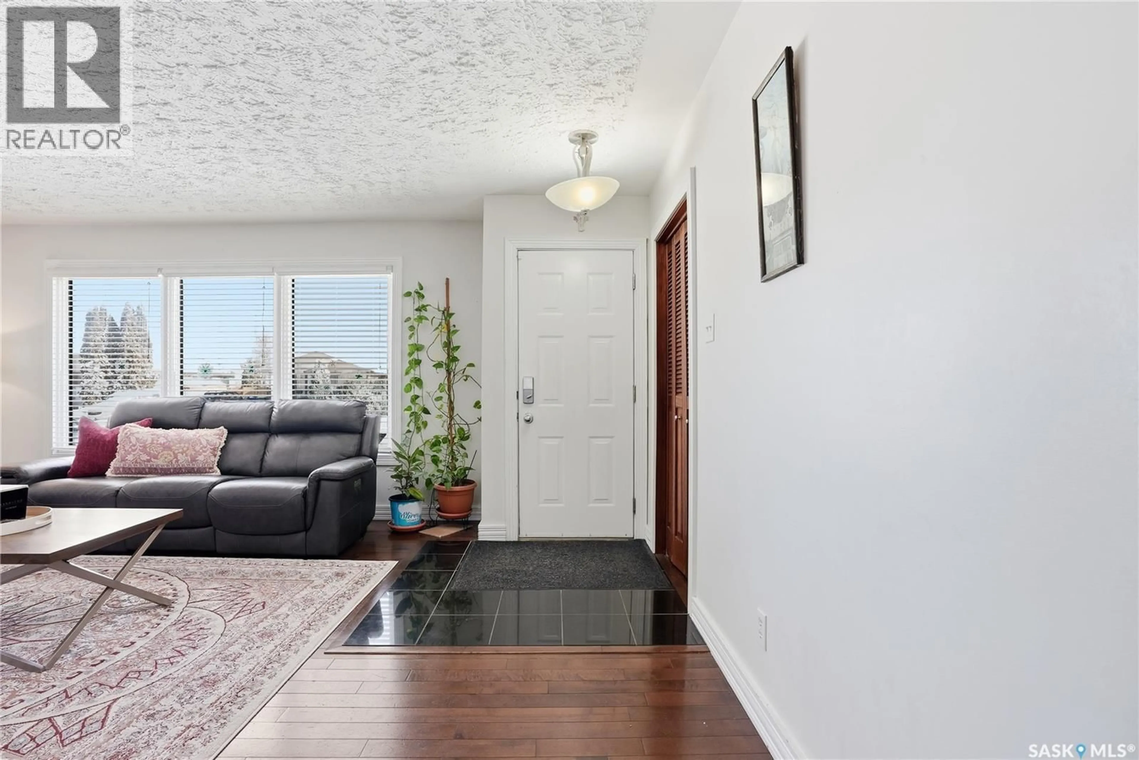 Indoor entryway for 57 MONCTON PLACE, Saskatoon Saskatchewan S7H4M6