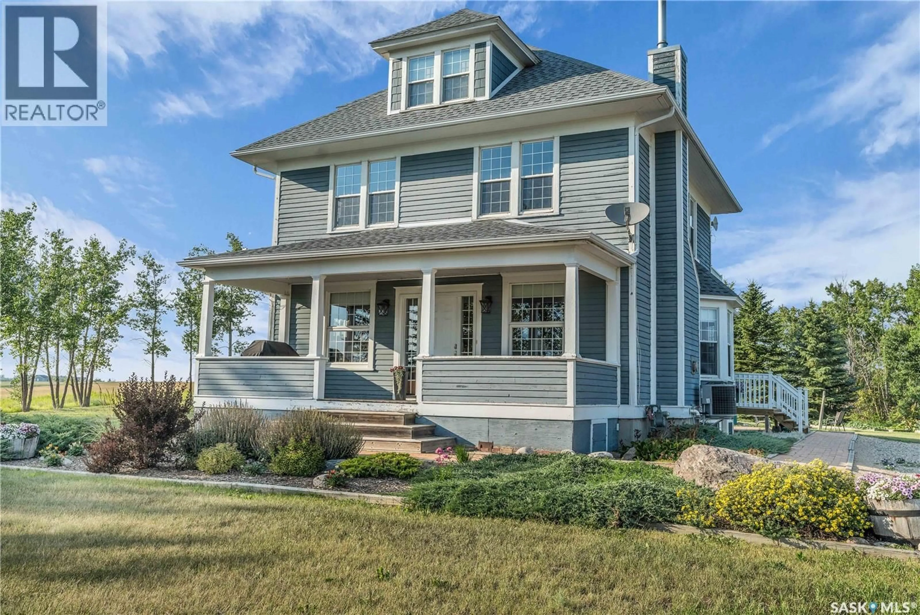 Home with vinyl exterior material, street for 157 EDENWOLD ACREAGE ACREAGE, Edenwold Rm No.158 Saskatchewan S0G3Z0