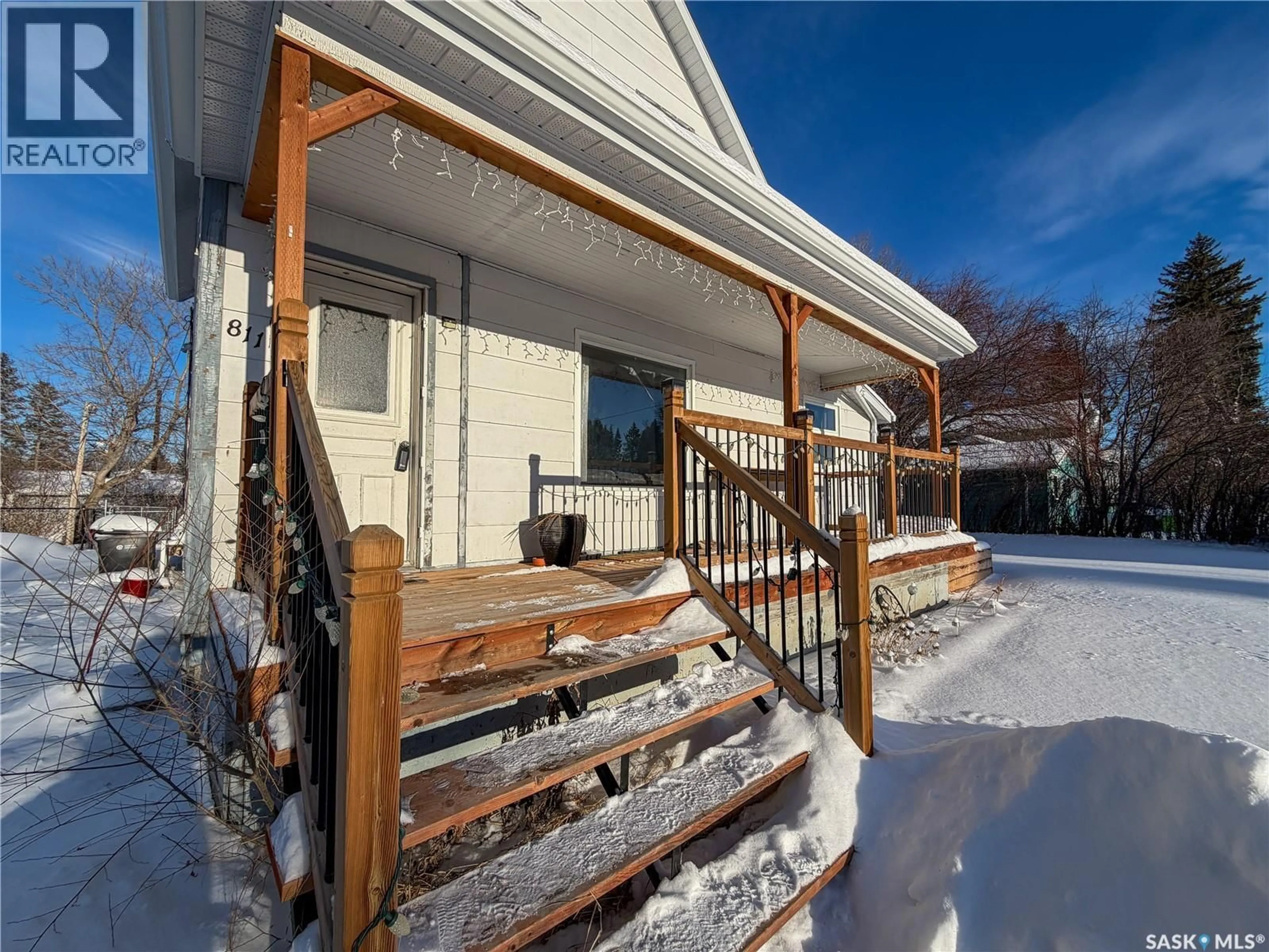Patio, street for 811 BOYLE STREET, Indian Head Saskatchewan S0G2K0